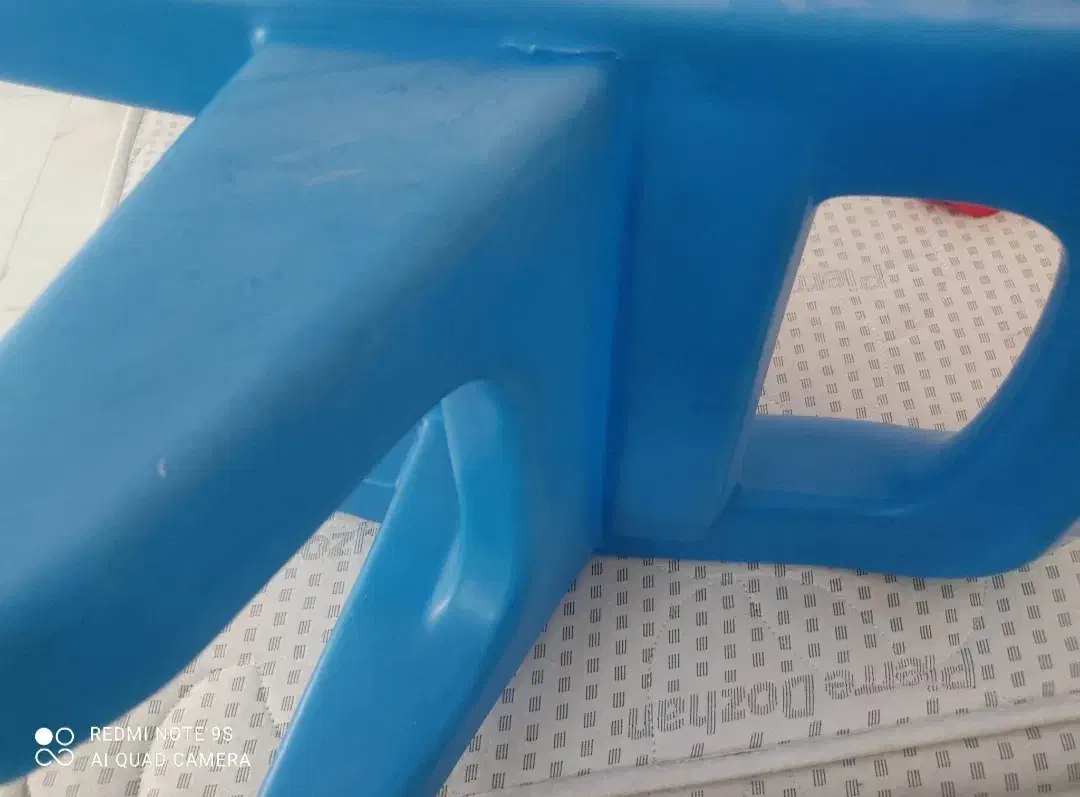 صندلی|صندلی و نیمکت|قم, بنیاد|دیوار