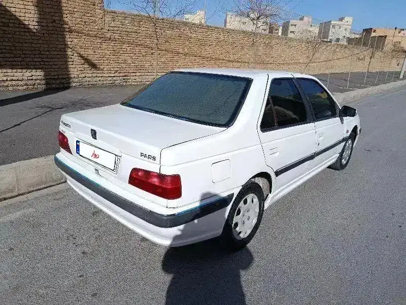 پارس سفید|خودرو سواری و وانت|اراک, |دیوار