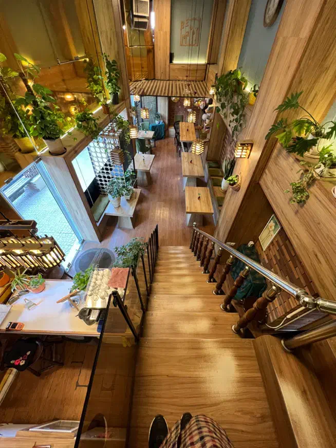 واگذاری فوری کافه رستوران مجهز و فعال(پونک)|اجارهٔ مغازه و غرفه|قزوین, |دیوار