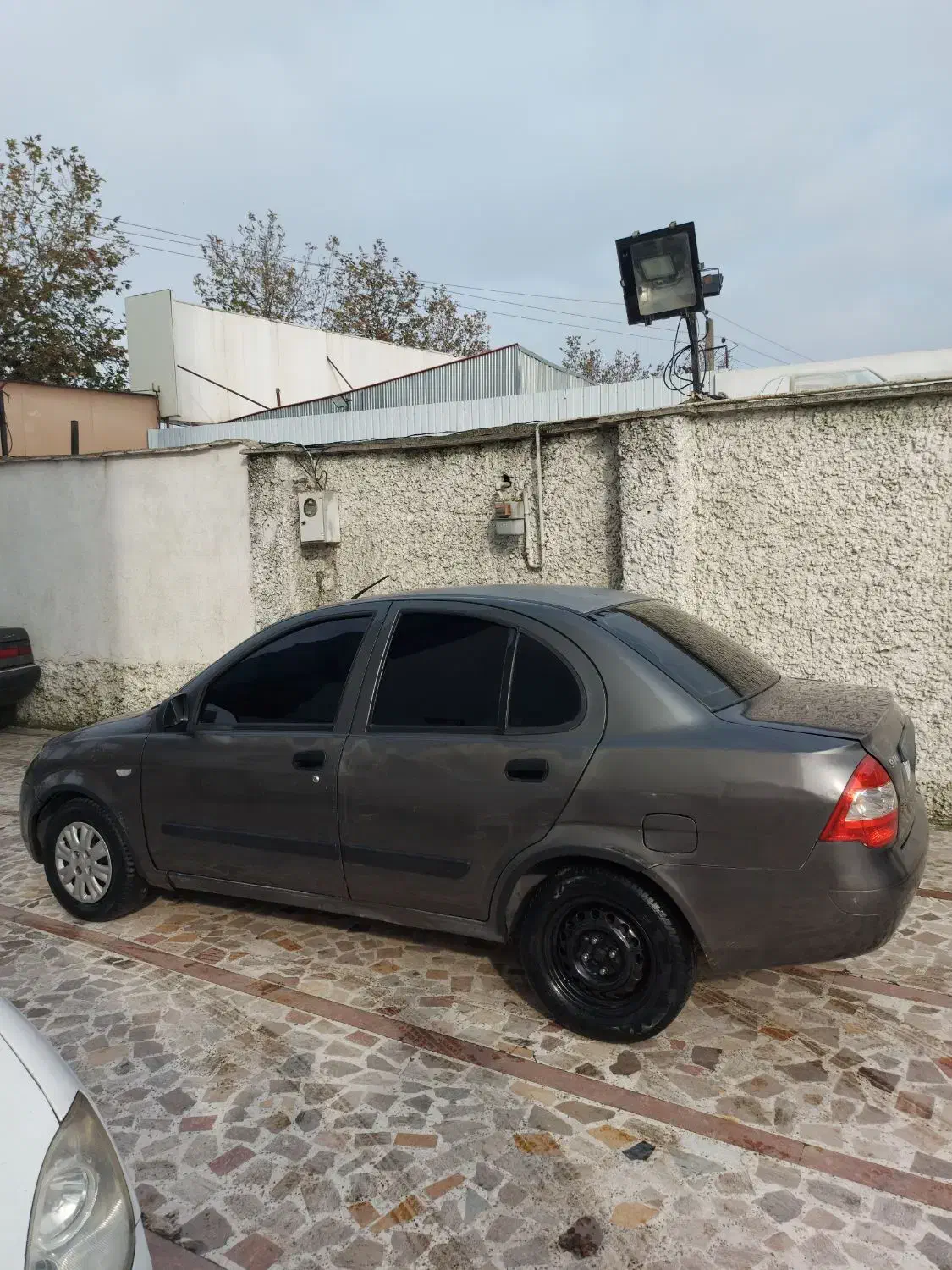 تیبا مدل۹۰|خودرو سواری و وانت|رشت, پیرکلاچای|دیوار