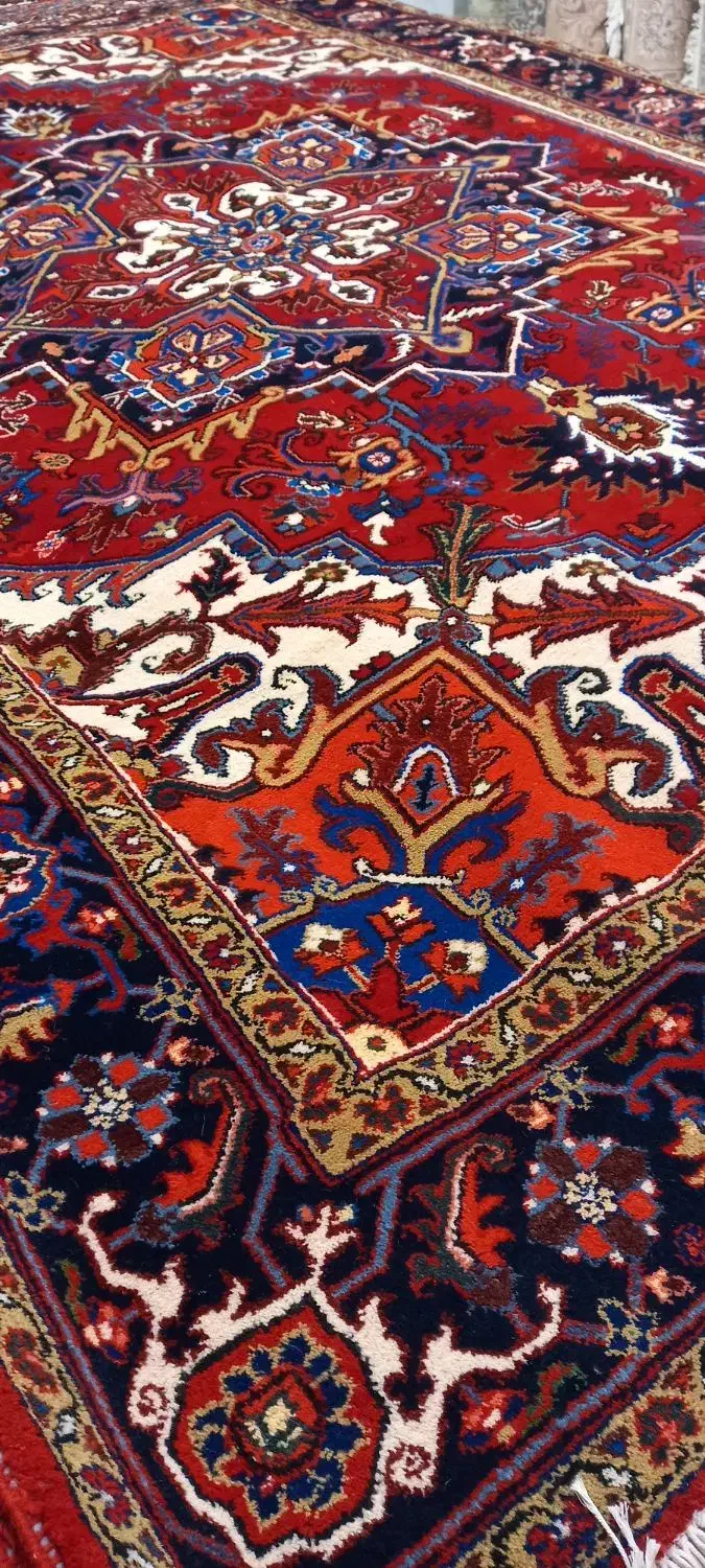 یک جغت (۲عدد) فرش نه متره هریس|فرش|میانه, |دیوار