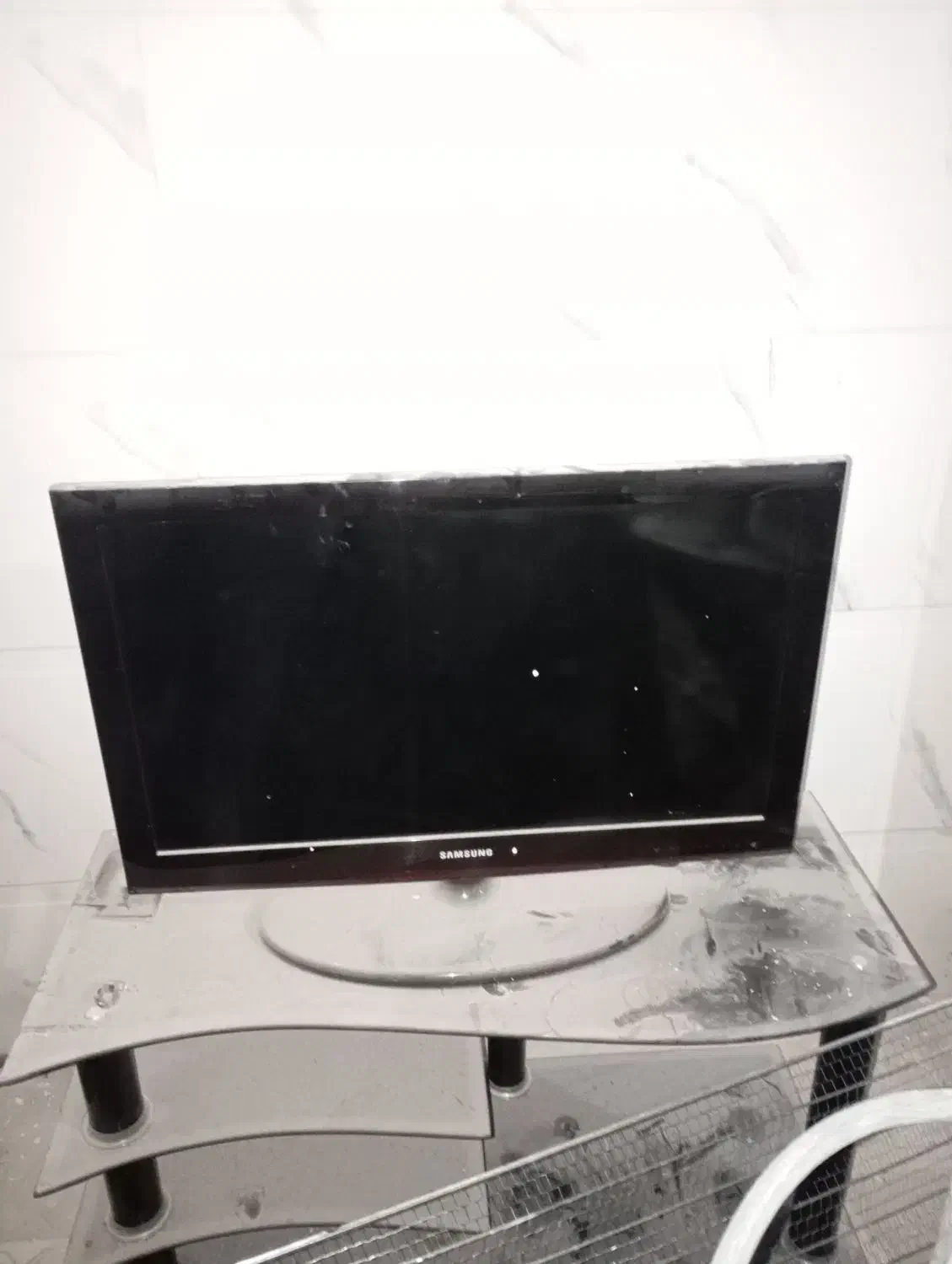 تلویزیون ال سی دی 32اینچ بامیز زیرش|تلویزیون و پروژکتور|ملایر, |دیوار