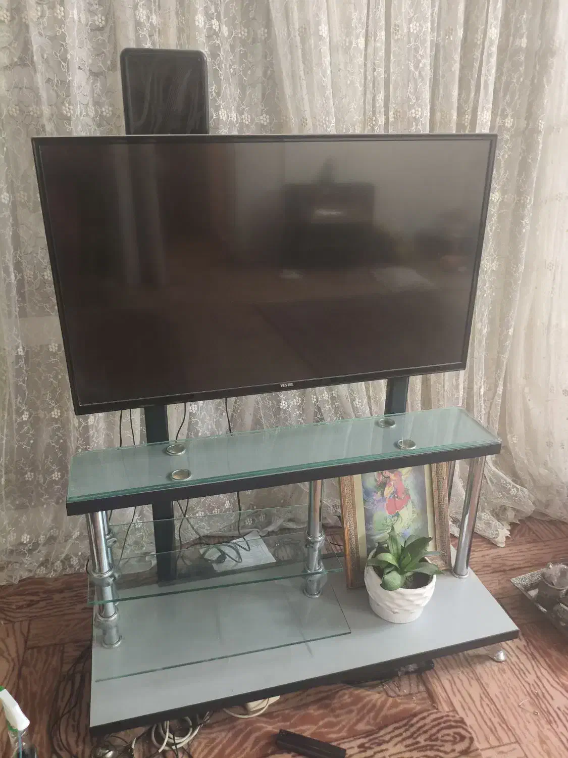 تلویزیون ۴۳ اینچ وستل|تلویزیون و پروژکتور|فولادشهر, A3|دیوار