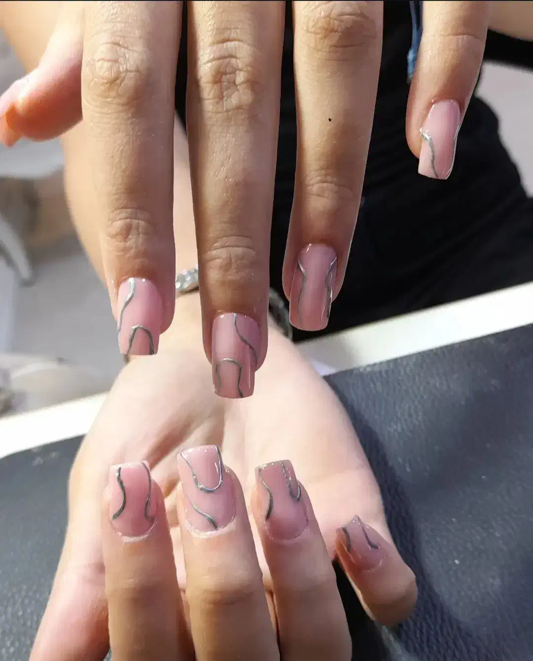 کاشت ناخن با طراحی رایگان|خدمات آرایشگری و زیبایی|رشت, حافظ آباد|دیوار