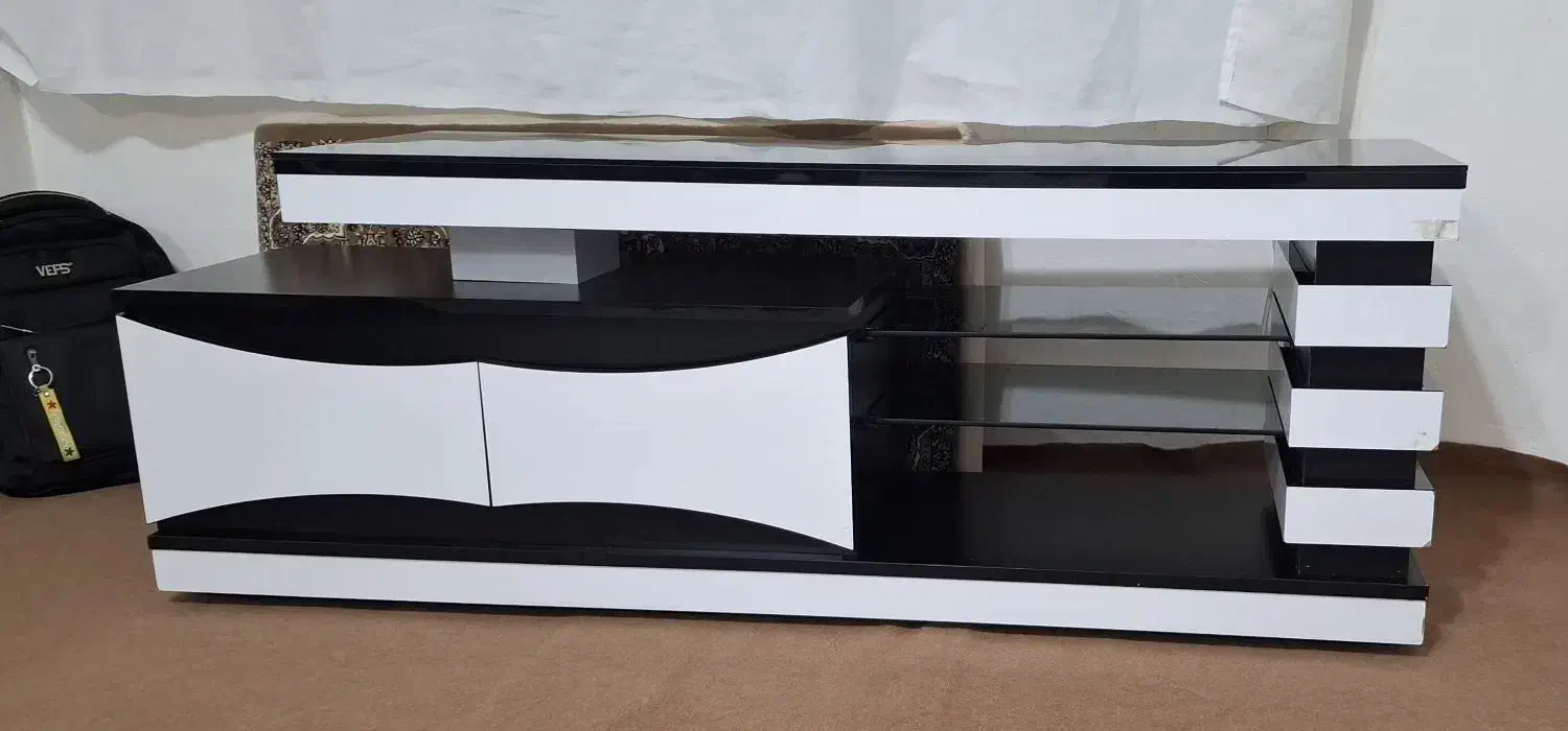 میز تلویزیون|میز تلویزیون|مهاباد (آذربایجان غربی), |دیوار