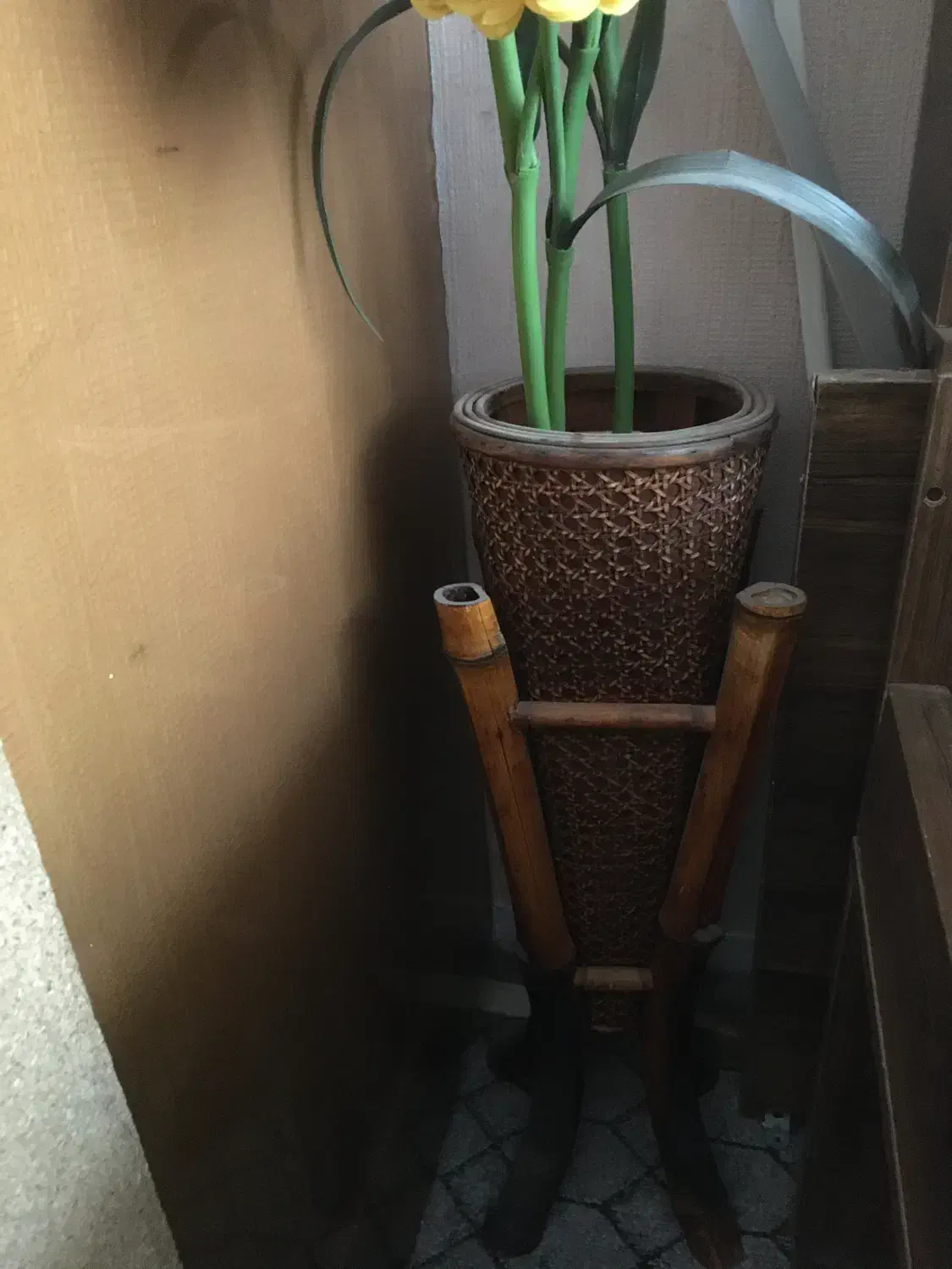 گل با گلدان|گل مصنوعی|کرج, برغان|دیوار