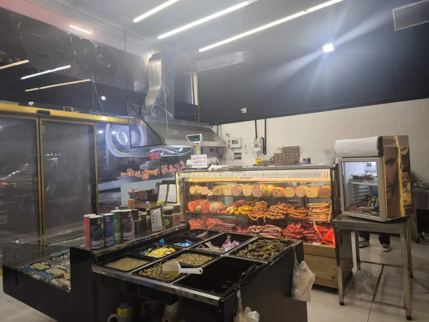 واگذاری فروشگاه پروتئین ساندویچ|اجارهٔ مغازه و غرفه|مشهد, رضاشهر|دیوار