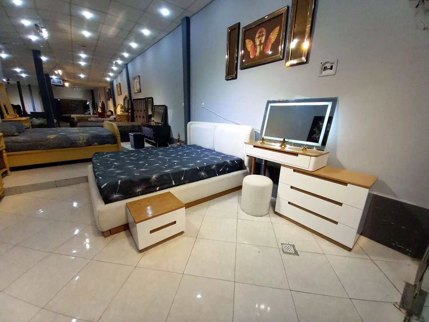 مرکز تولیدی مبل آستانه|مبلمان خانگی و میز عسلی|آستانه اشرفیه, |دیوار