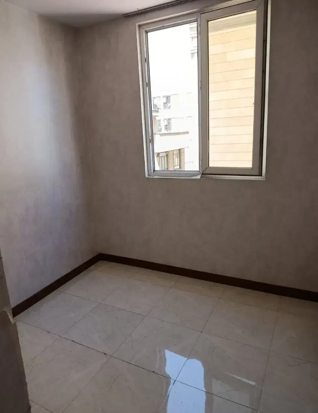 ۷۳ متر / دو خواب / اسانسوردار / قصرالدشت