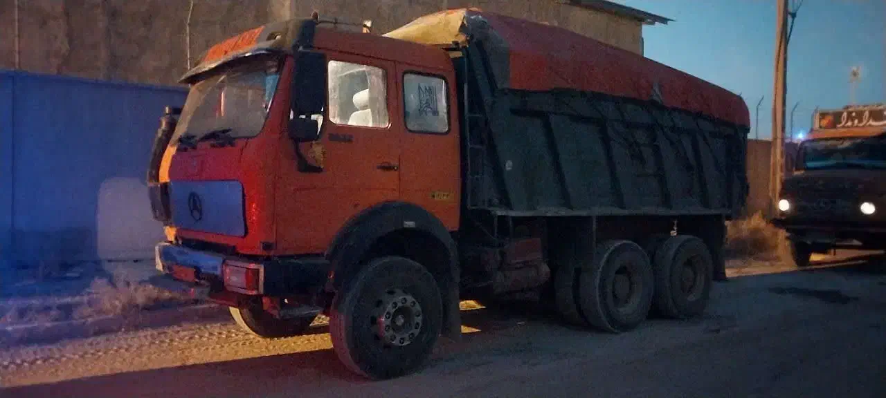 کامیون کمپرسی بنز ۵۴ زیر مایلربنز|خودرو سنگین|تربتحیدریه, فرمانداری|دیوار