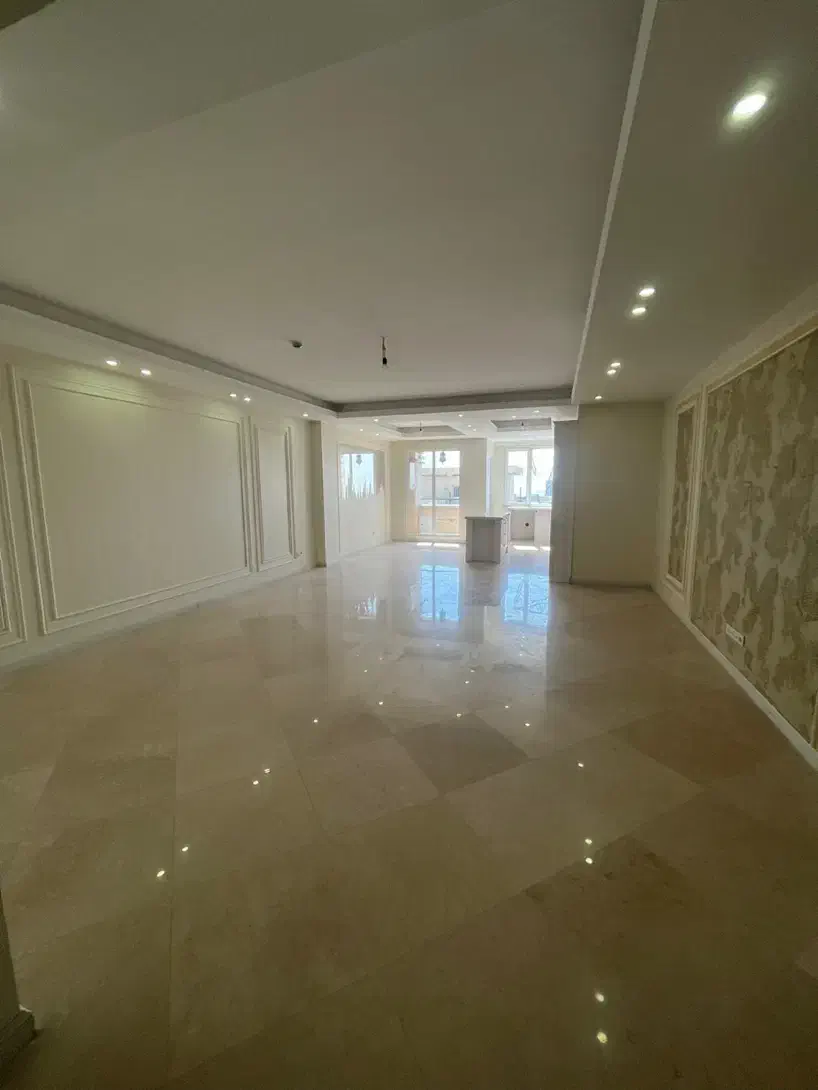 اپارتمان۱۰۰ متری (پونک)