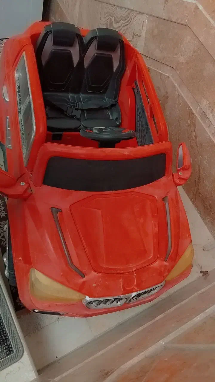 ماشین شارژی در حد نو|اسباببازی بچه|شاهینشهر, شهرک میلاد|دیوار