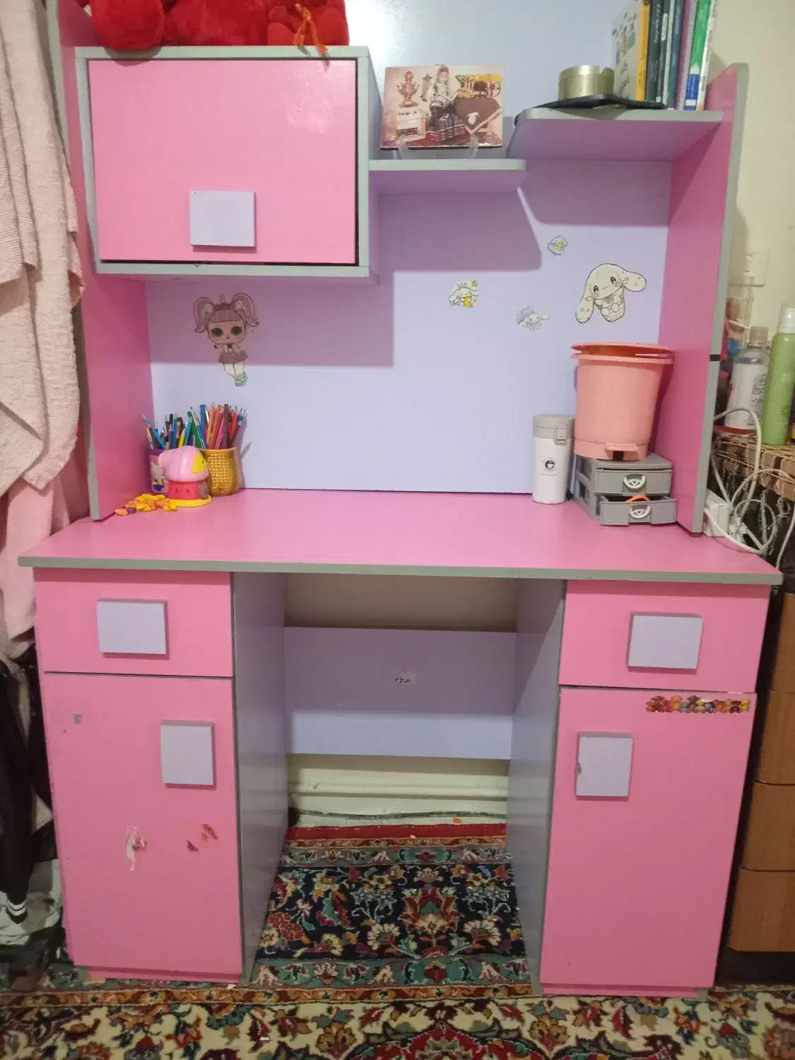 فروش فوری. میز در حد نو|میز تحریر و کامپیوتر|ساوه, |دیوار