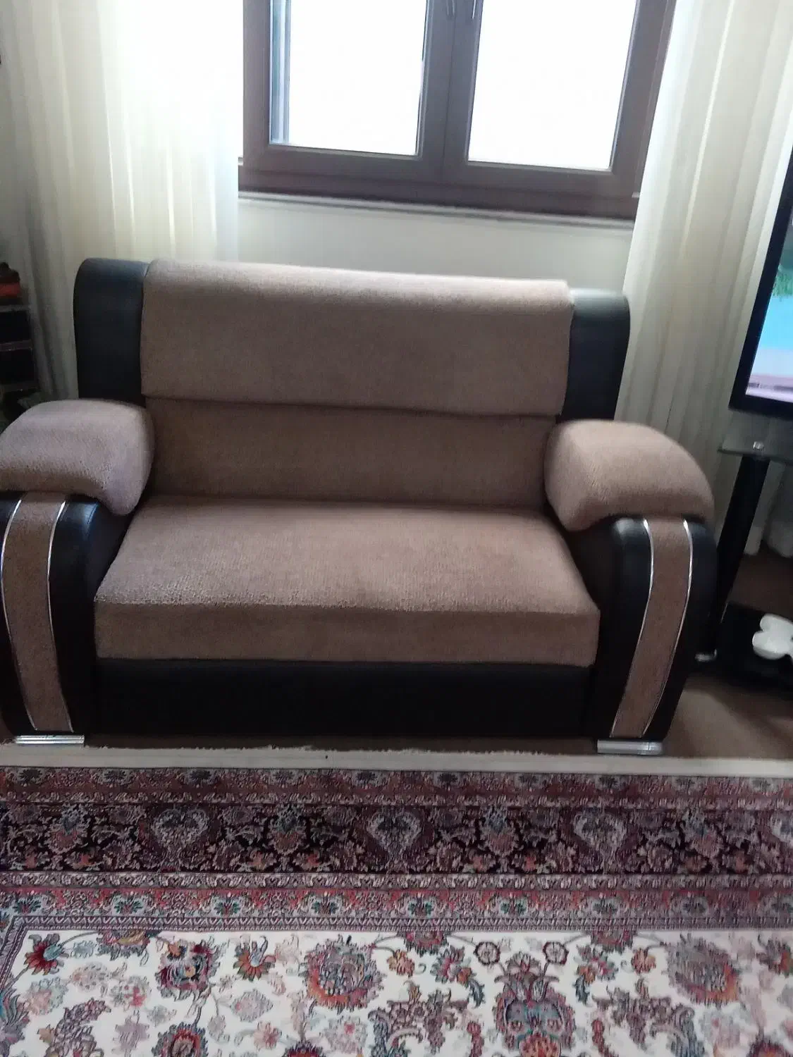 یک دست مبل راحتی 9نفره|مبلمان خانگی و میز عسلی|بابل, |دیوار