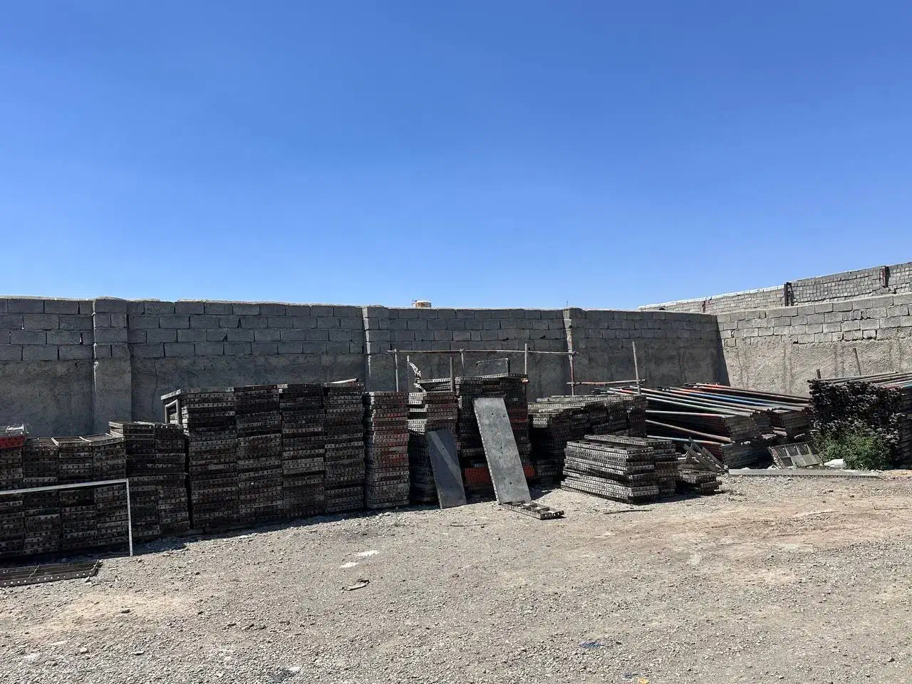 اجاره جک و قالب ارماتور بندی و قالب بندی بتن ریزی|مصالح و تجهیزات ساختمان|محمدشهر, همایون ویلا|دیوار