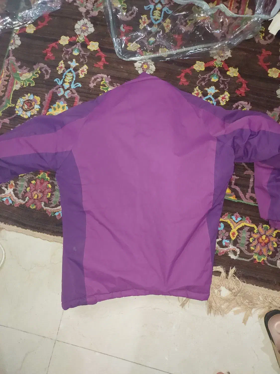 کاپشن سایز های مختلف|لباس|نور, |دیوار