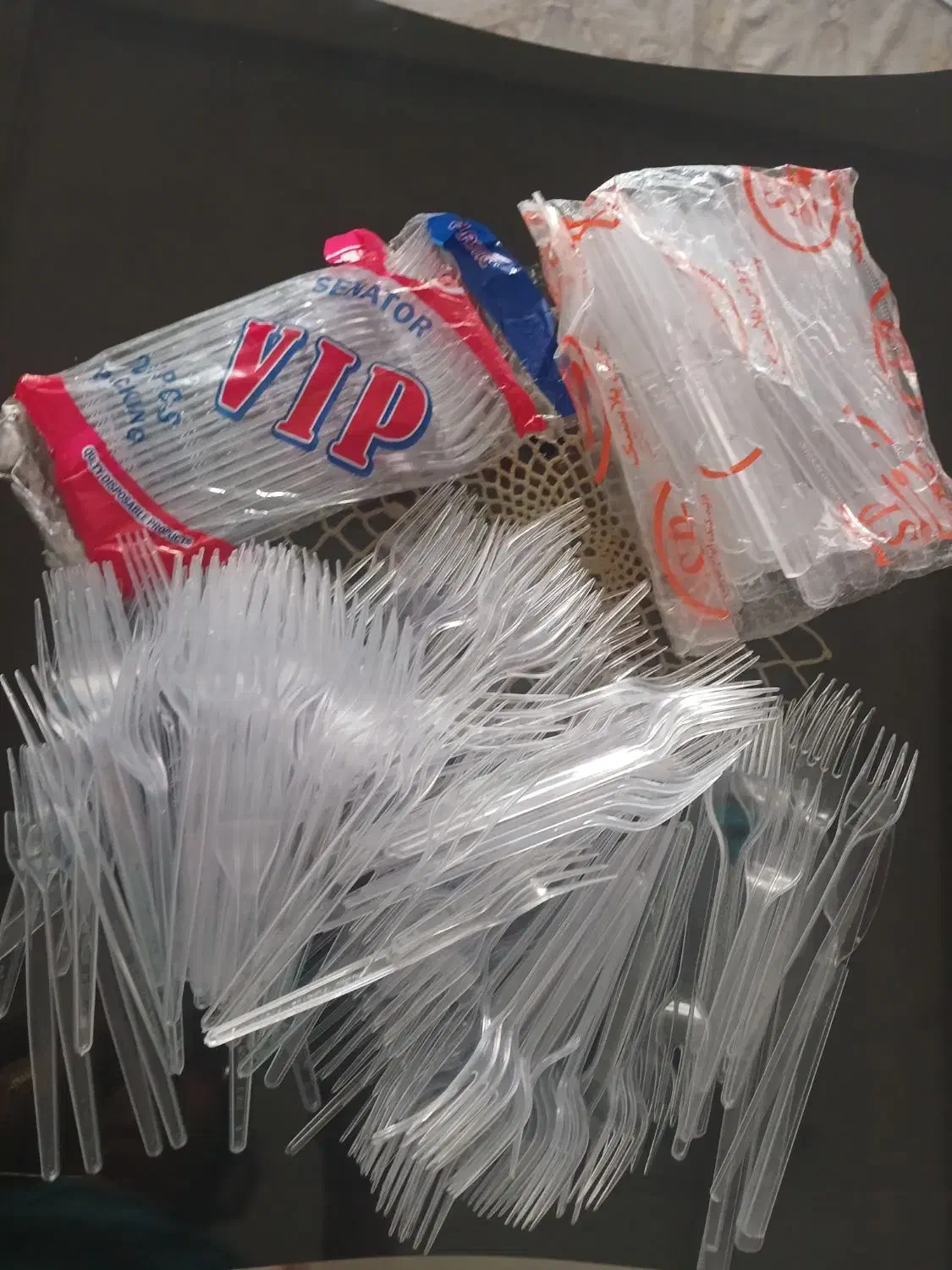 چاقو وچنگال یکبار مصرف|ظروف نگهدارنده، پلاستیکی، یک‌بارمصرف|کرمانشاه, |دیوار