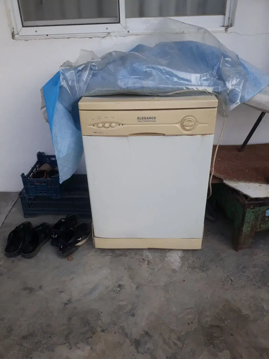 ظرفشویی|ماشین ظرفشویی|امامزاده عبدالله, |دیوار