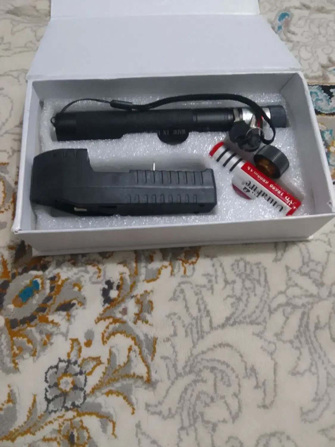 لیزر|اسباب‌‌بازی|لیلان, |دیوار