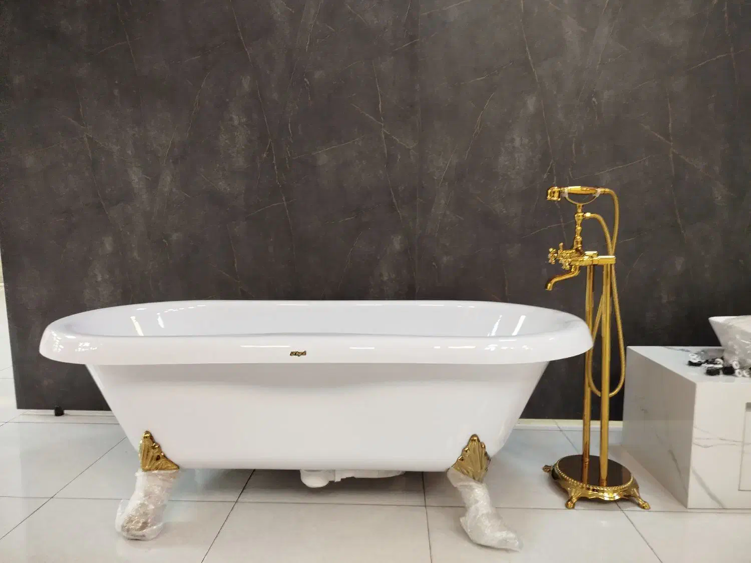 وان،جکوزی ...|لوازم حمام|رامسر, |دیوار