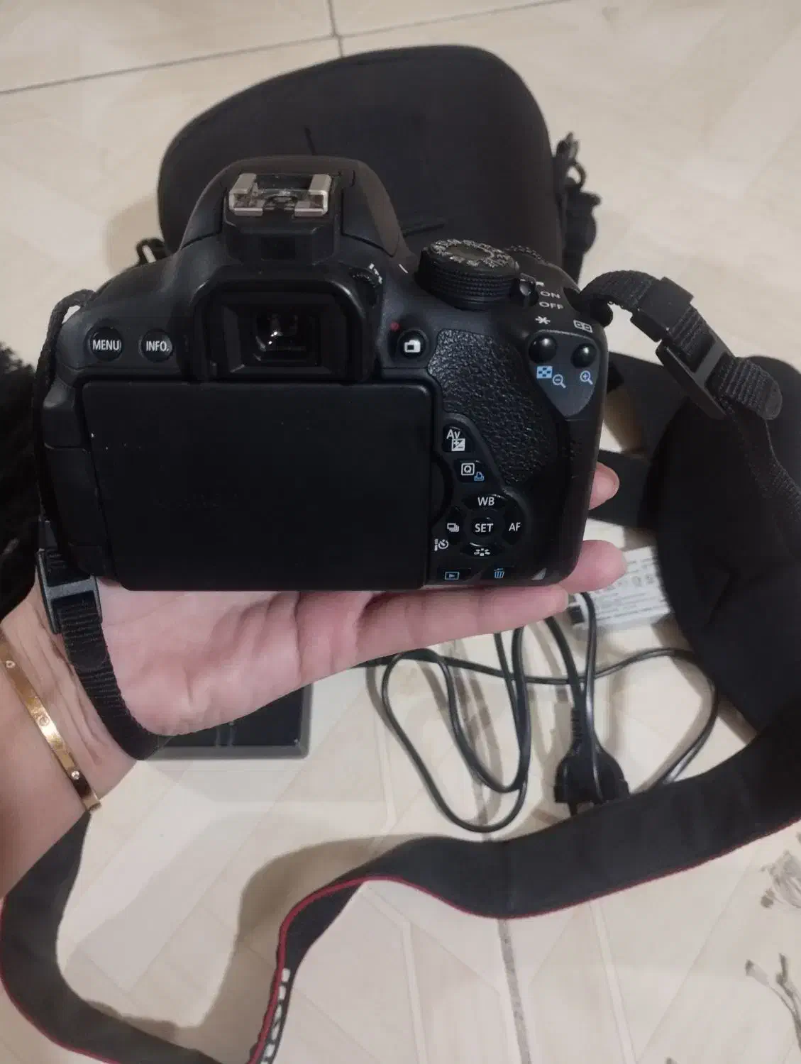 دوربین کنون D700 در حد|دوربین عکاسی و فیلمبرداری|پاکدشت, پاکدشت (مامازند)|دیوار