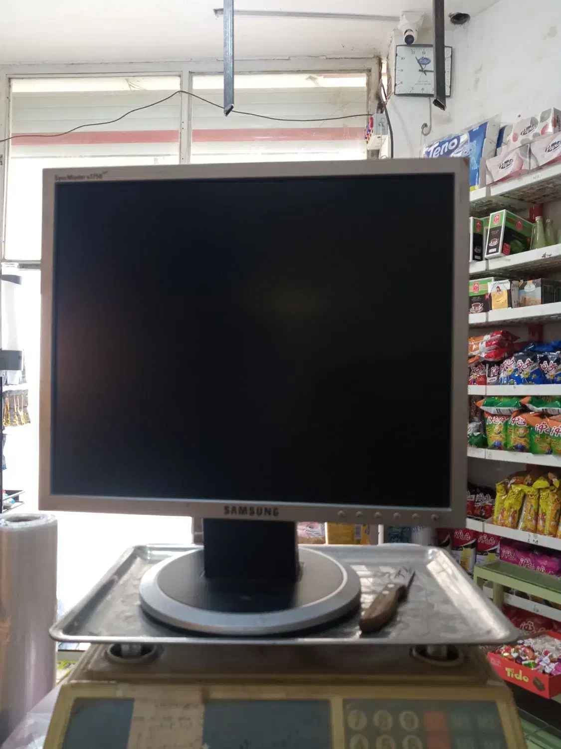 مانیتور ۱۷ اینج سالم بدون ایراد|قطعات و لوازم جانبی رایانه|ارومیه, |دیوار