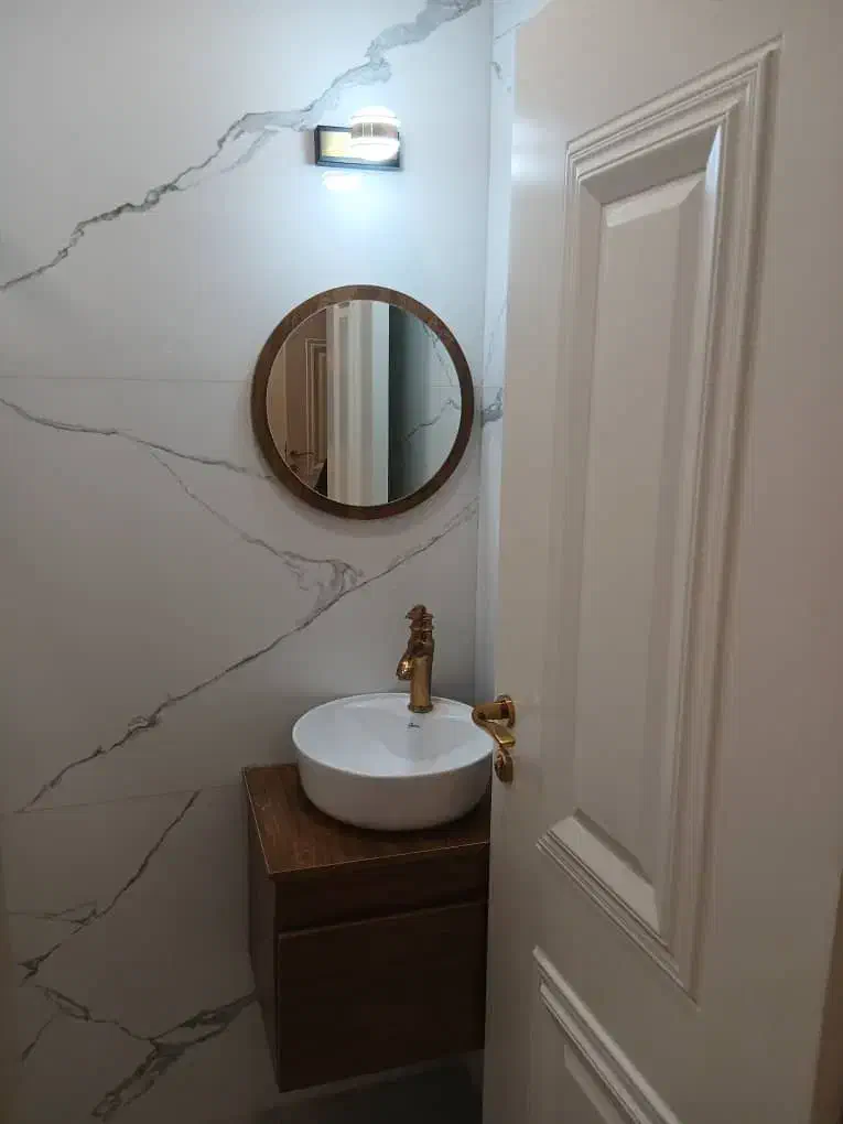 رهن و اجاره ۱۴۰ متری/ سه خواب/کلید نخورده /تکواحدی