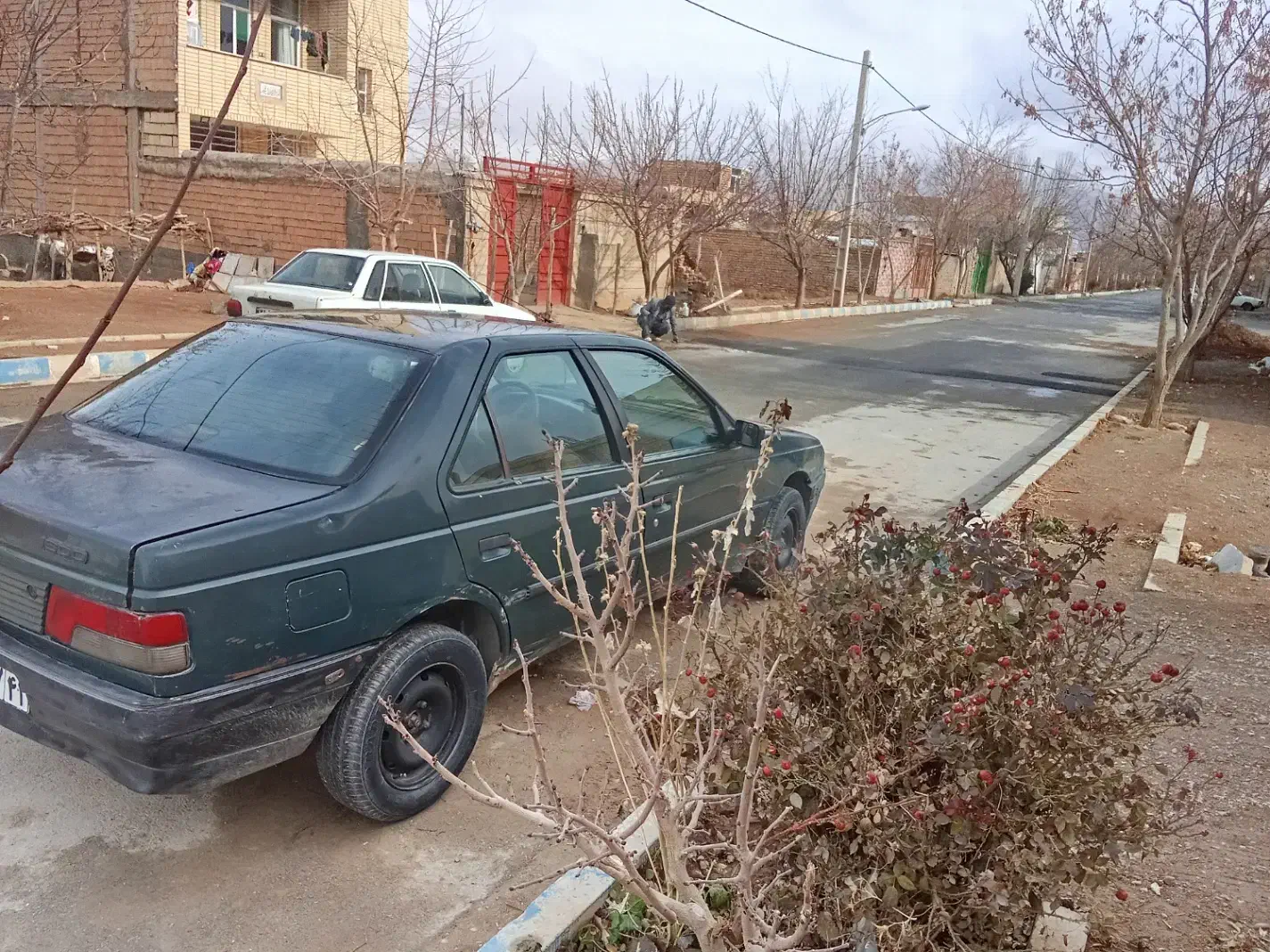 ماشین اردی مدل83|خودرو سواری و وانت|دهاقان, |دیوار