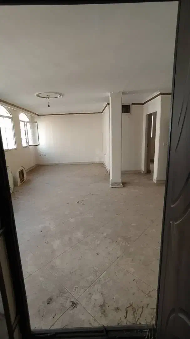 رهن واجاره ملک دربست در 3طبقه کلا 240متر بنای مفید|اجارهٔ خانه و ویلا|تهران, فلسطین (میدان انقلاب)|دیوار