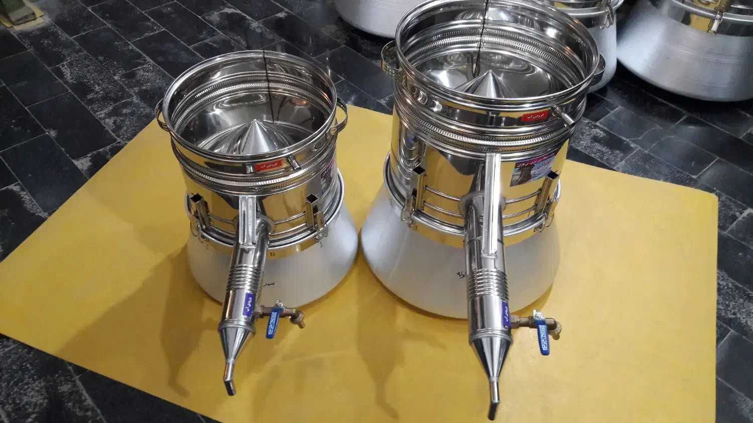 عرقگیر،گلابگیر،دستگاه تقطیر،نی قازان|ظروف پختوپز|مهاباد (آذربایجان غربی), |دیوار