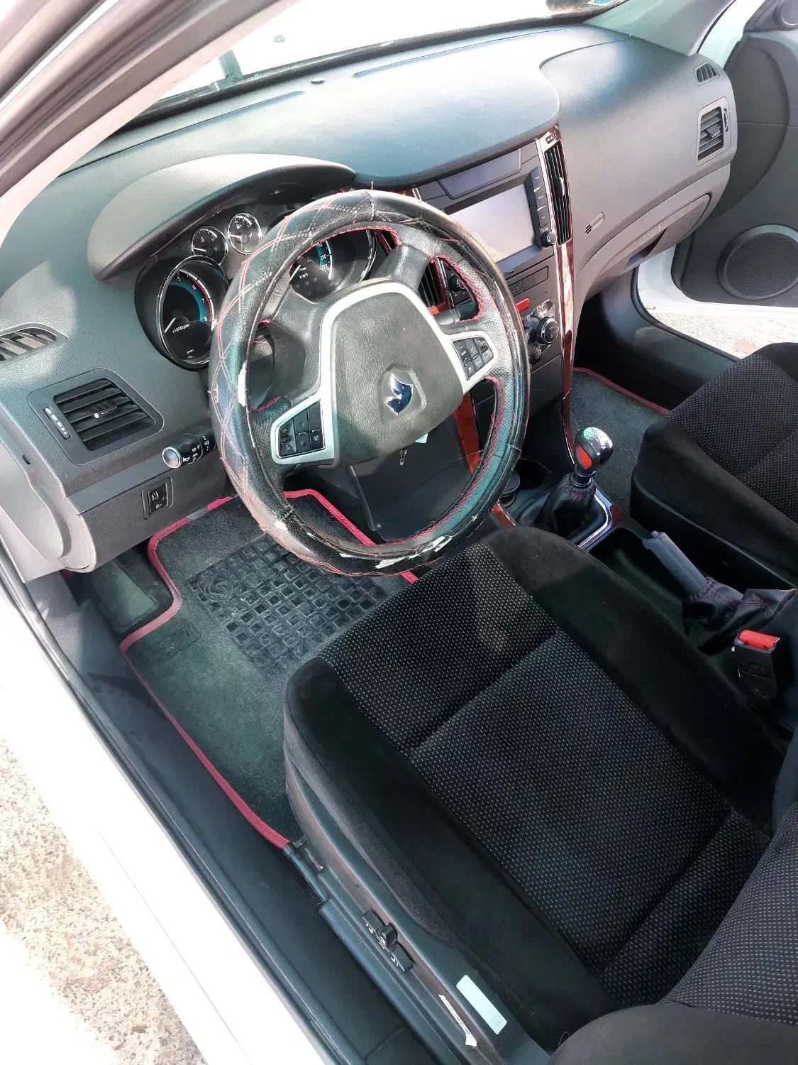 دنا پلاس توربو سقف سانروف ۶دنده|خودرو سواری و وانت|نیشابور, میدان حافظ|دیوار