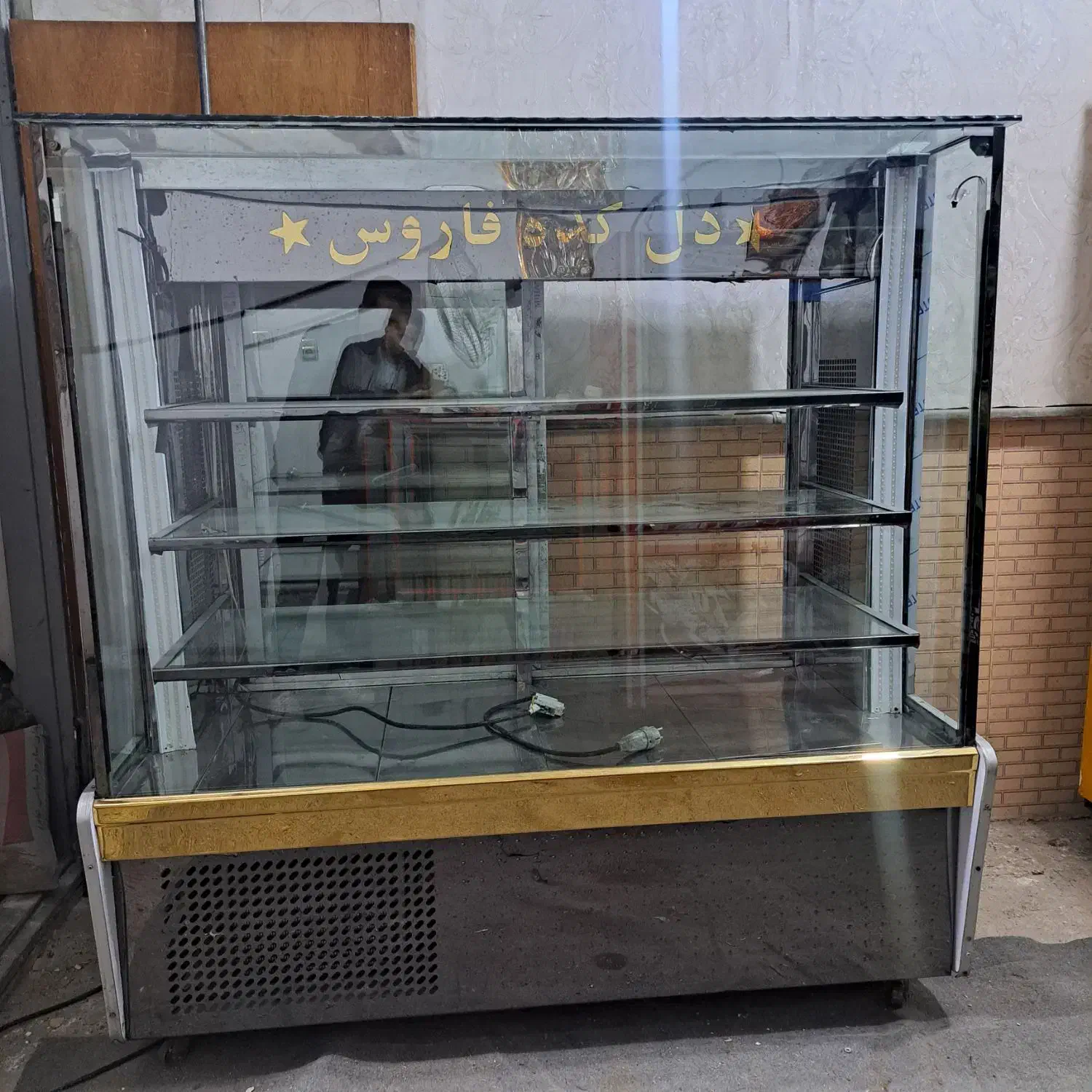یخچال مکعبی استیل ویترینی سالم جیگرکی مرغ فروشی و.|فروشگاه و مغازه|شهریار, شهریار|دیوار