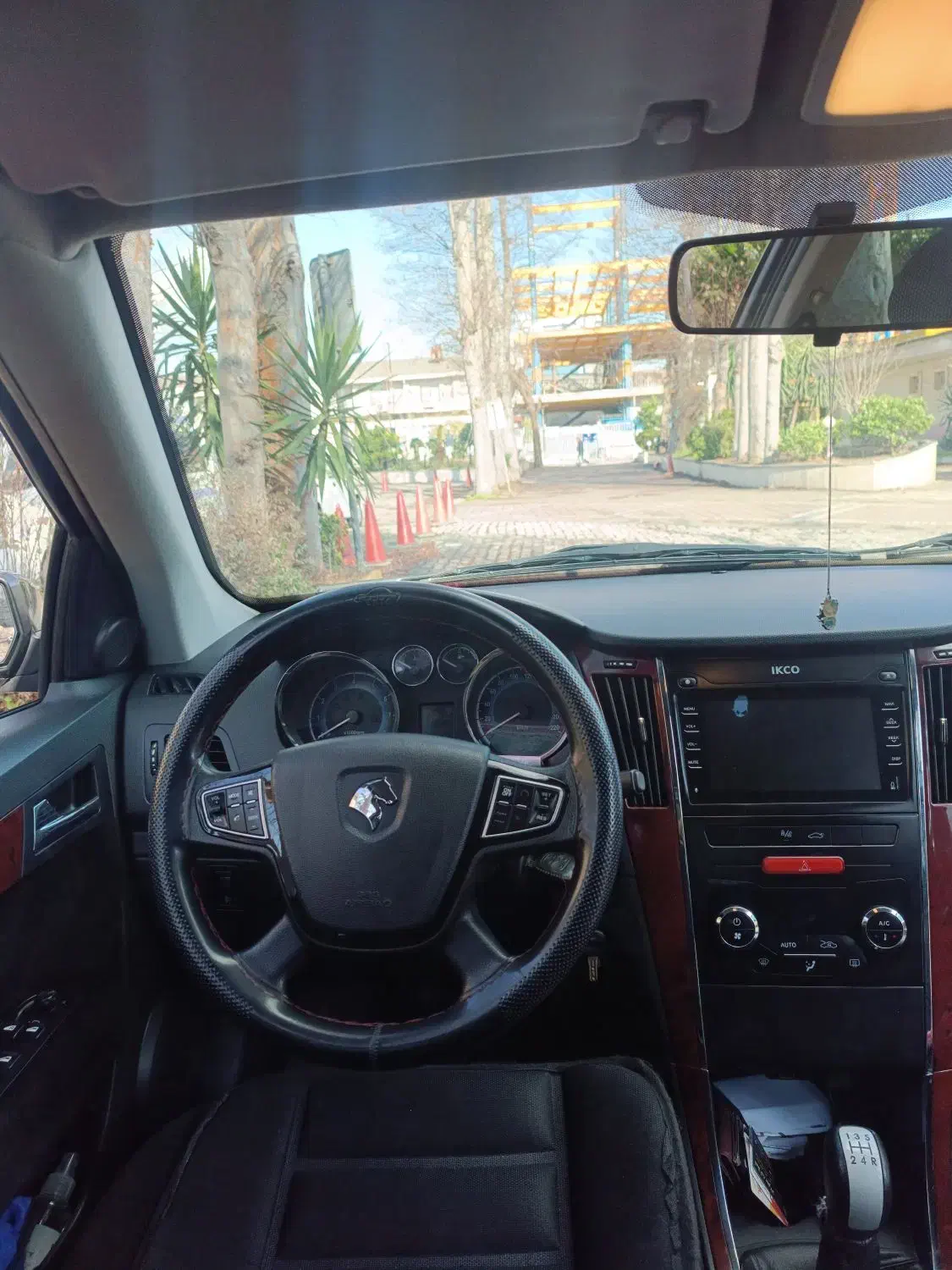 دنا|خودرو سواری و وانت|رشت, چله خانه|دیوار