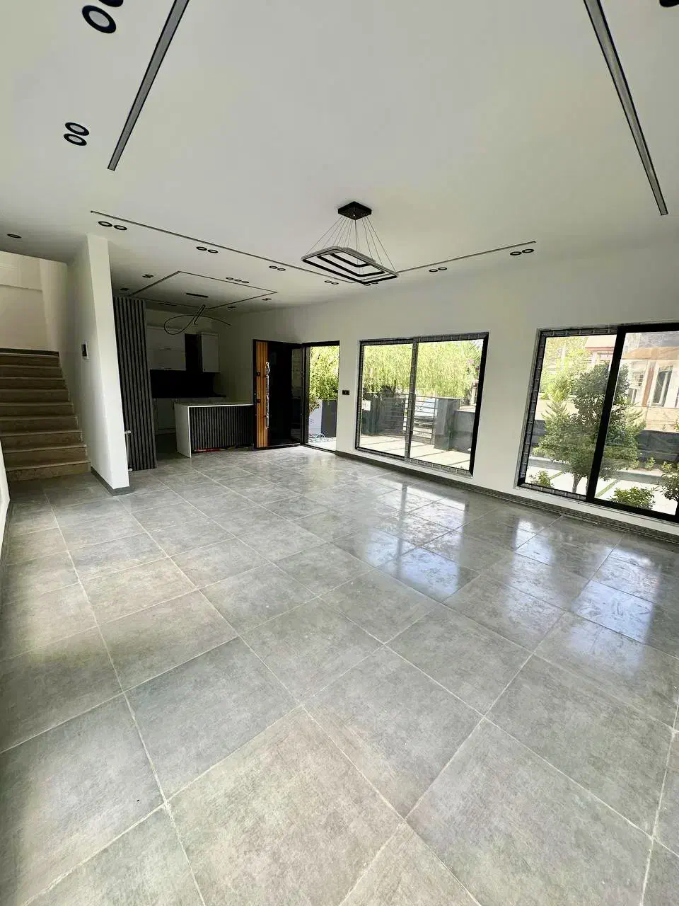 ویلا لوکس در جاده دریا|فروش خانه و ویلا|آمل, |دیوار