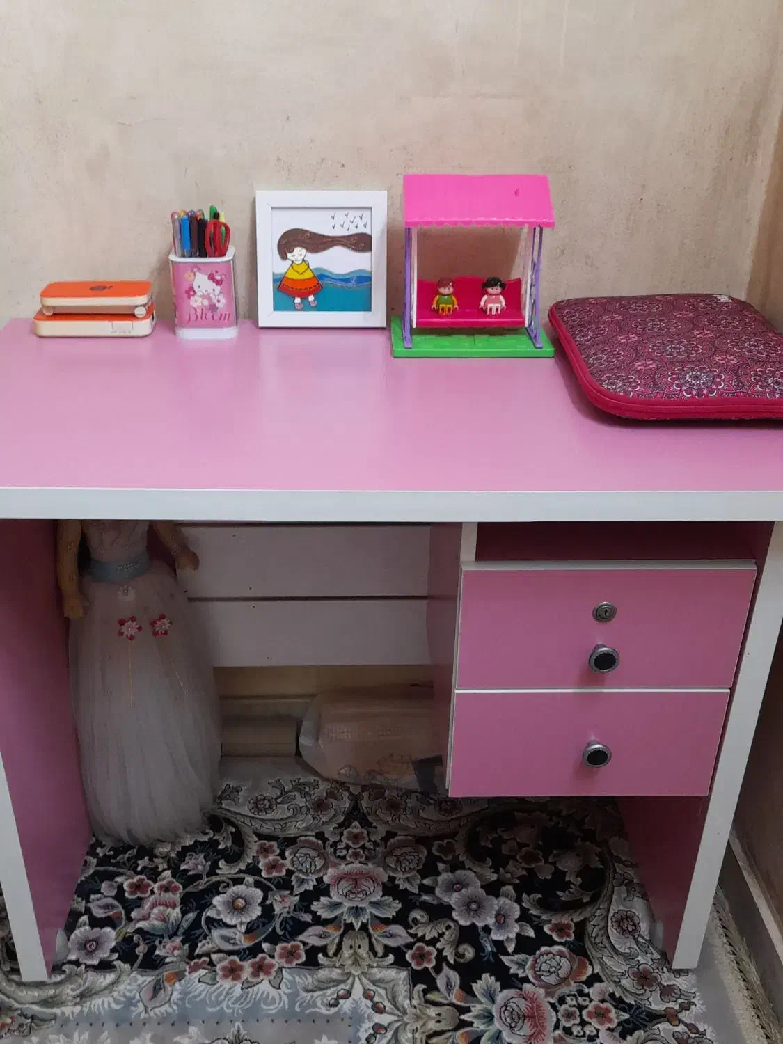 میز تحریر|میز تحریر و کامپیوتر|بابل, |دیوار