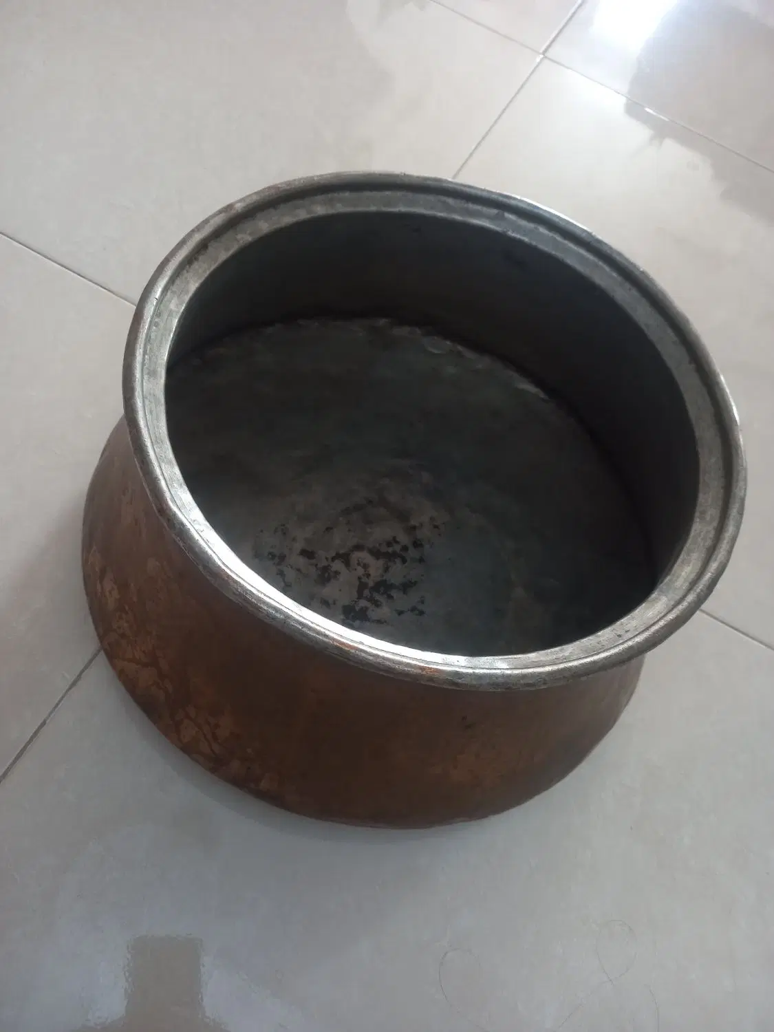 دیگ|ظروف پخت‌وپز|قوچان, |دیوار