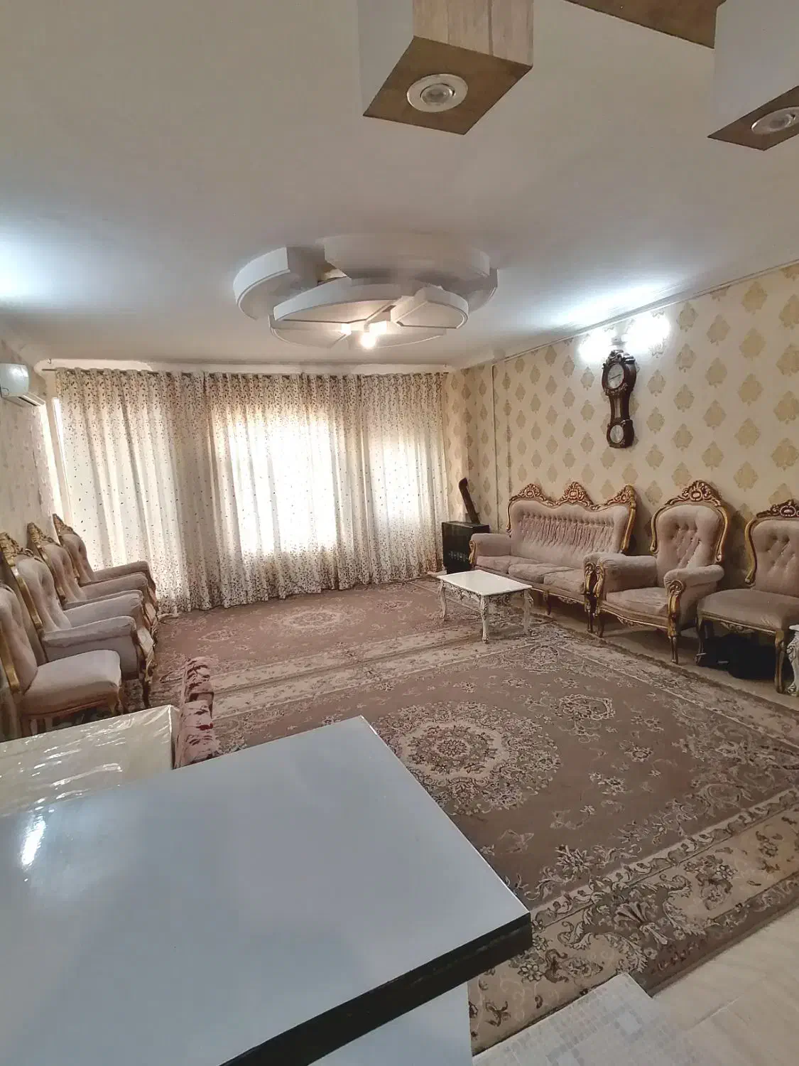اجاره روزانه سوئیت سوییت در مفتح سیمتری|اجارهٔ کوتاهمدت آپارتمان و سوئیت|مشهد, طلاب|دیوار