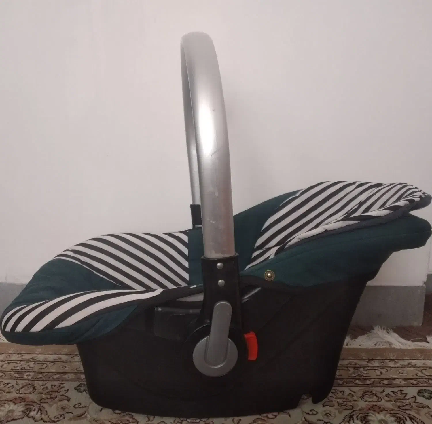 کریر و روروئک|اسباب و اثاث بچه|همدان, |دیوار