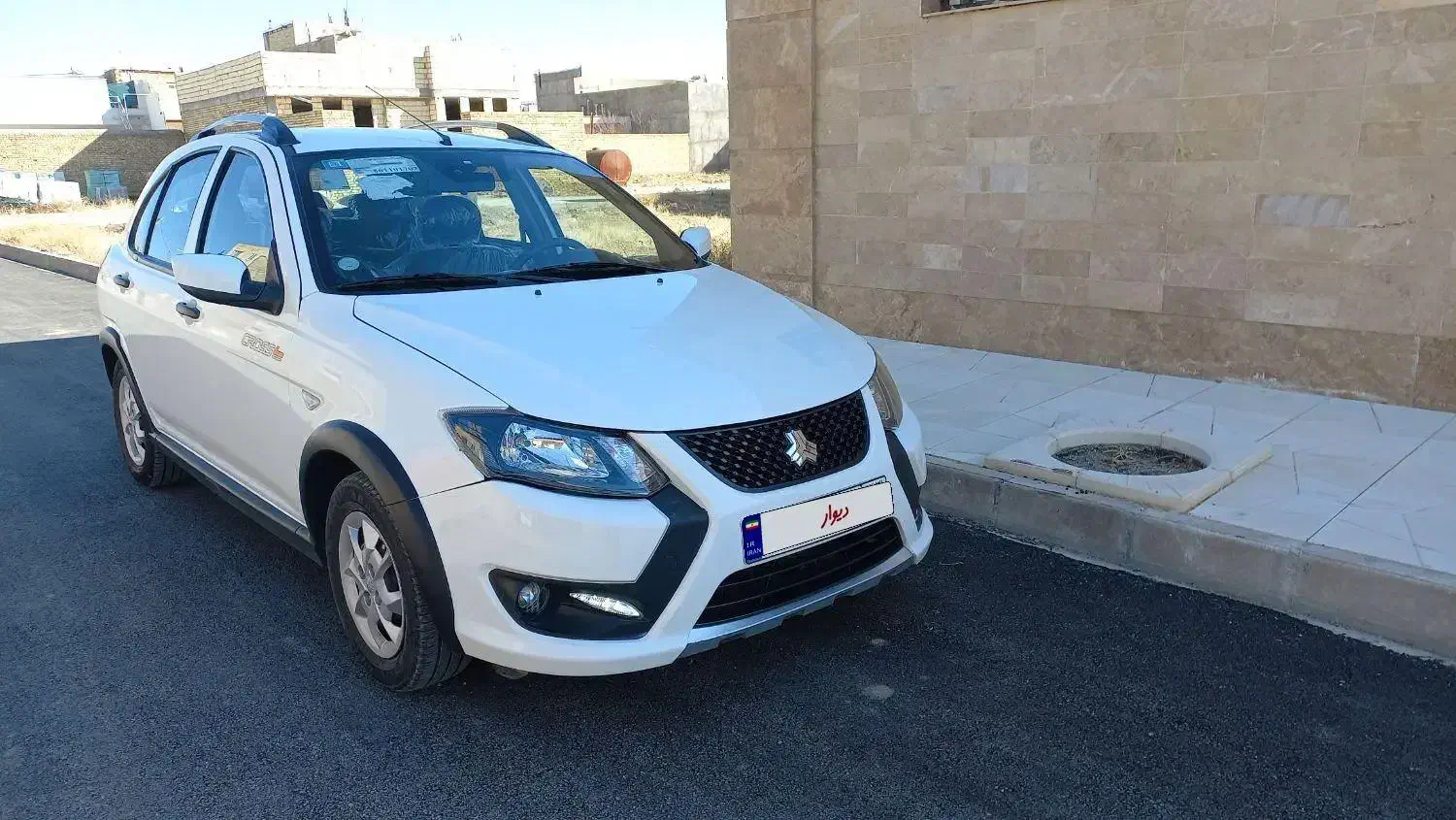 کوییک s سفید|خودرو سواری و وانت|همدان, |دیوار