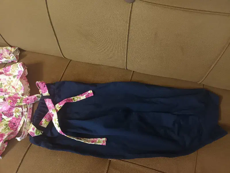 لباس بچگانه|کفش و لباس بچه|بروجرد, |دیوار