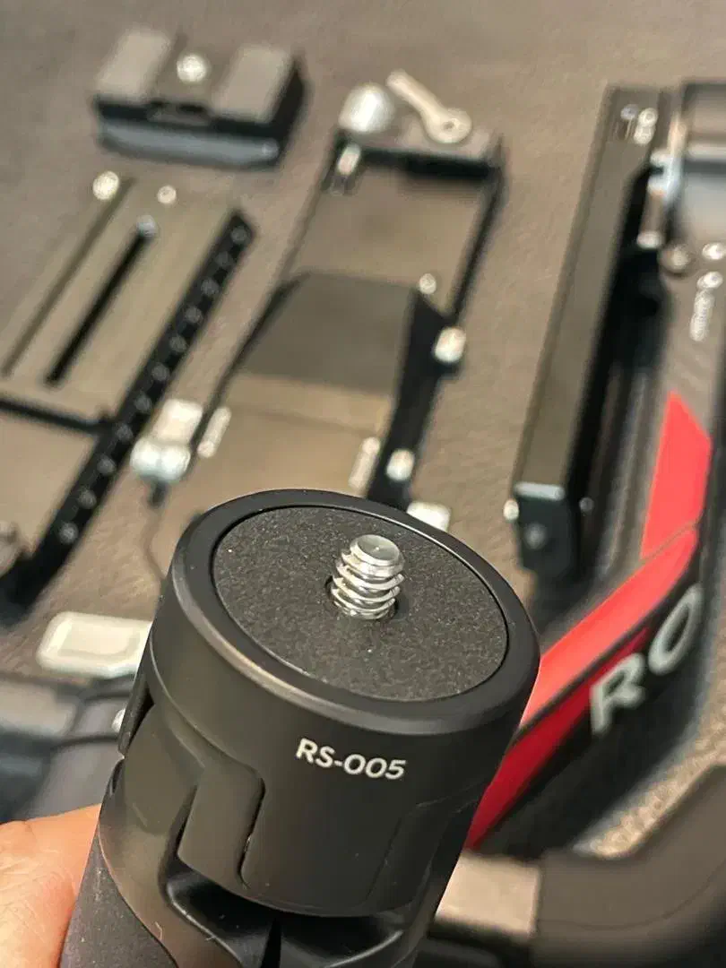DJI RONIN RS4 PRO|دوربین عکاسی و فیلم‌برداری|تهران, مجیدیه|دیوار