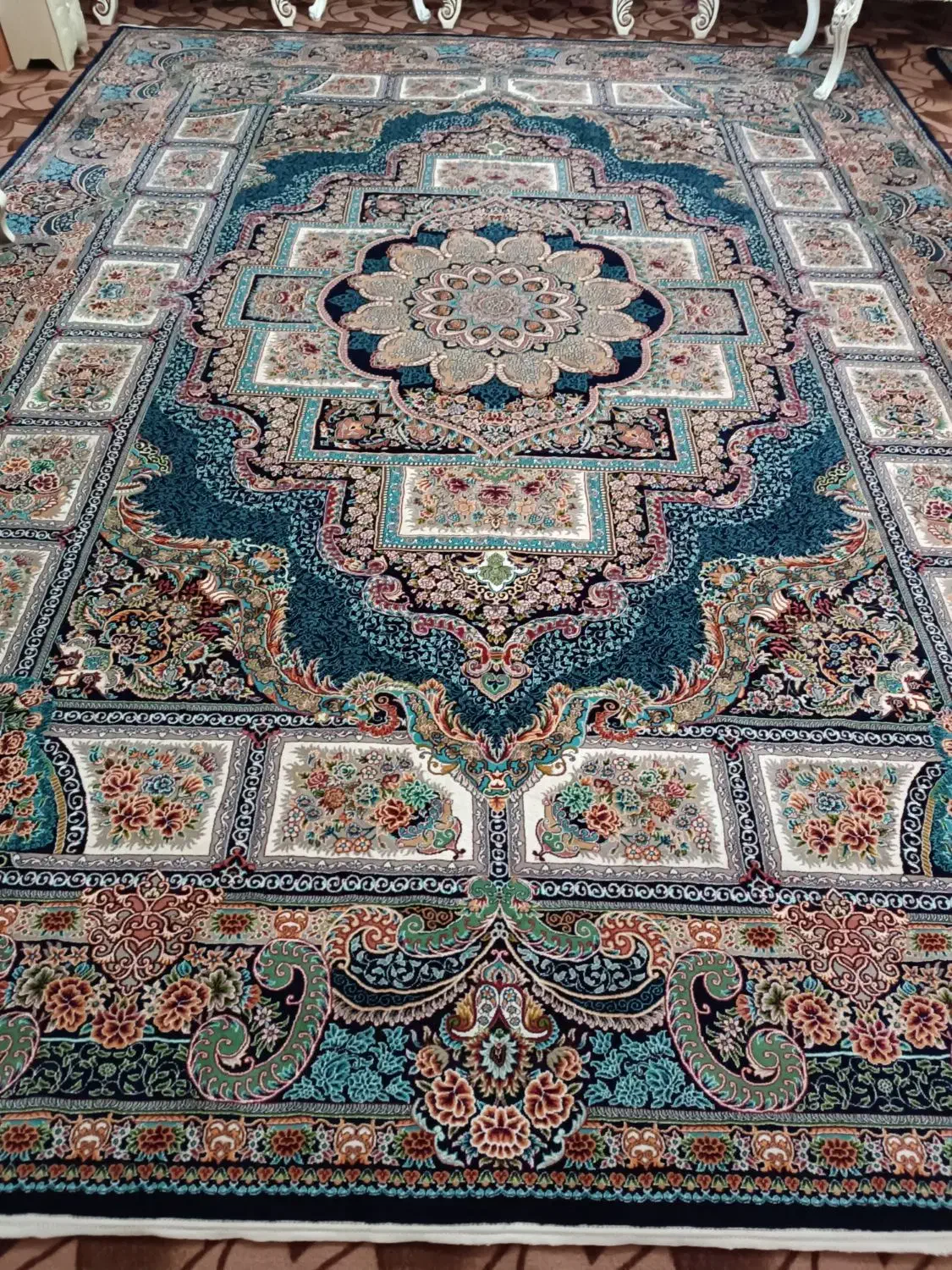 دوتخته فرش نو|فرش|تربت‌حیدریه, جانبازان|دیوار