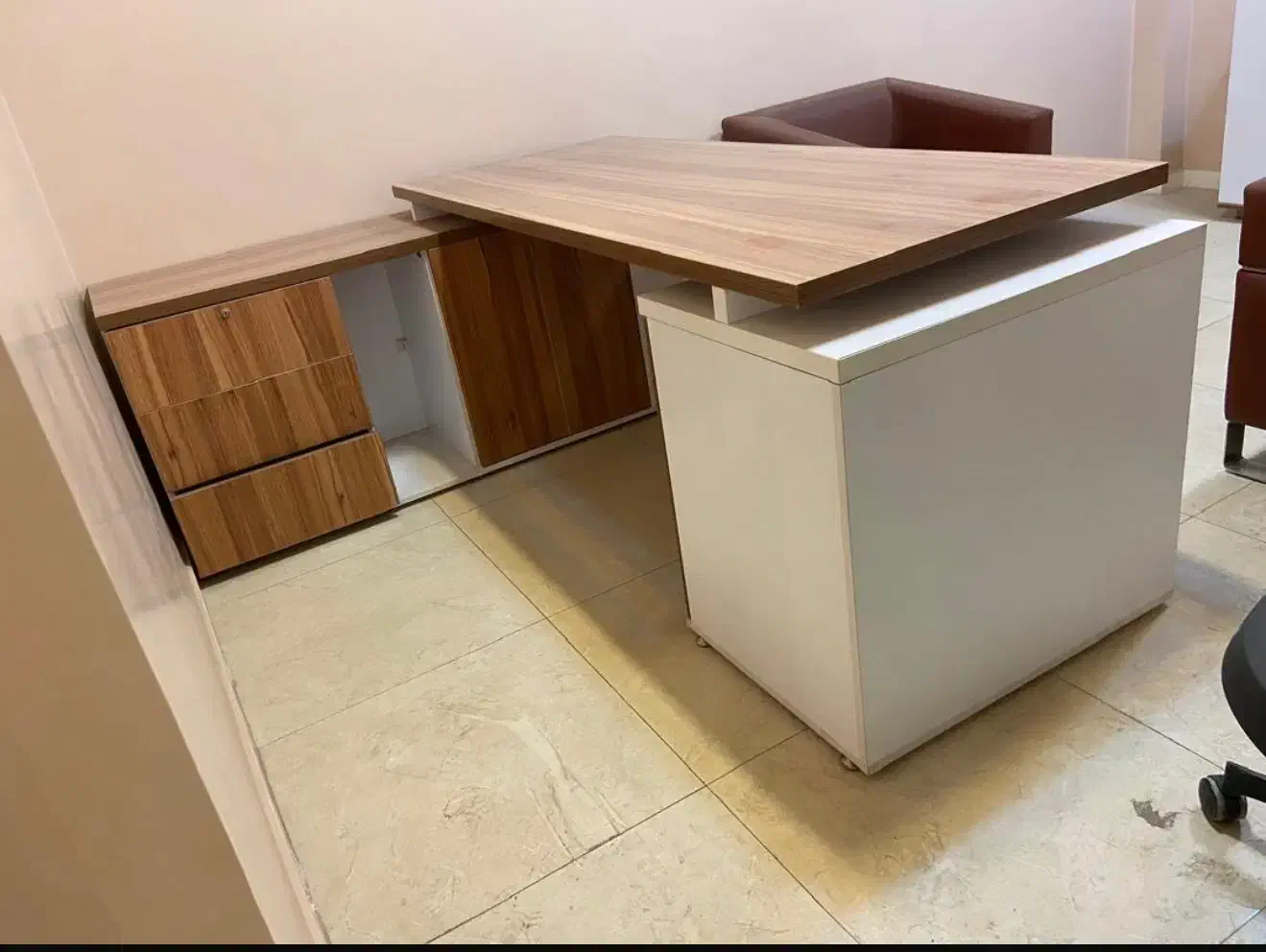 فروش مبلمان و میز مدیریتی و کانتر اداری|دفتر کار|اهواز, کوروش|دیوار