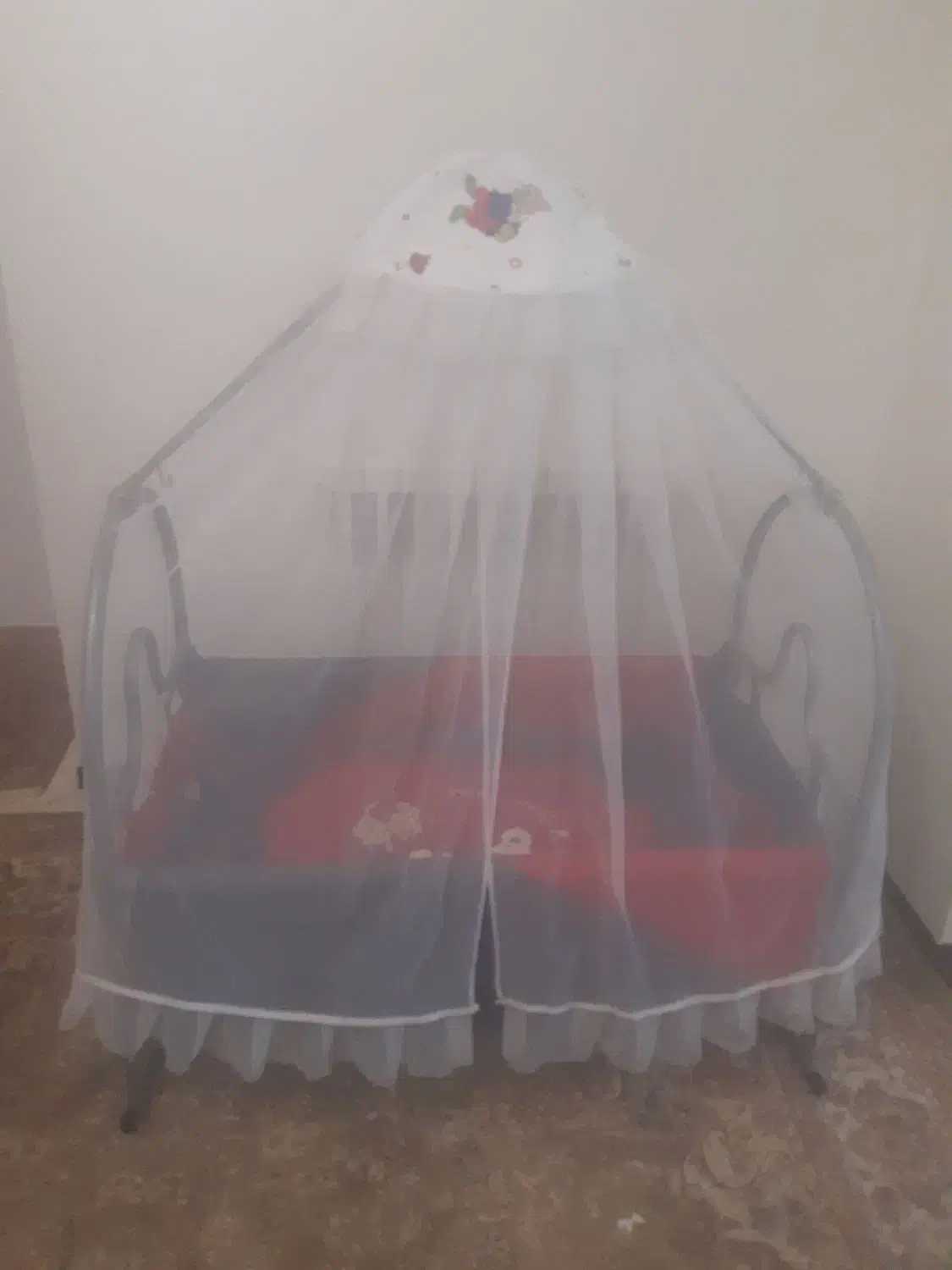 تخت وصندلی بچه|تخت و صندلی بچه|تهران, والفجر (افسریه)|دیوار