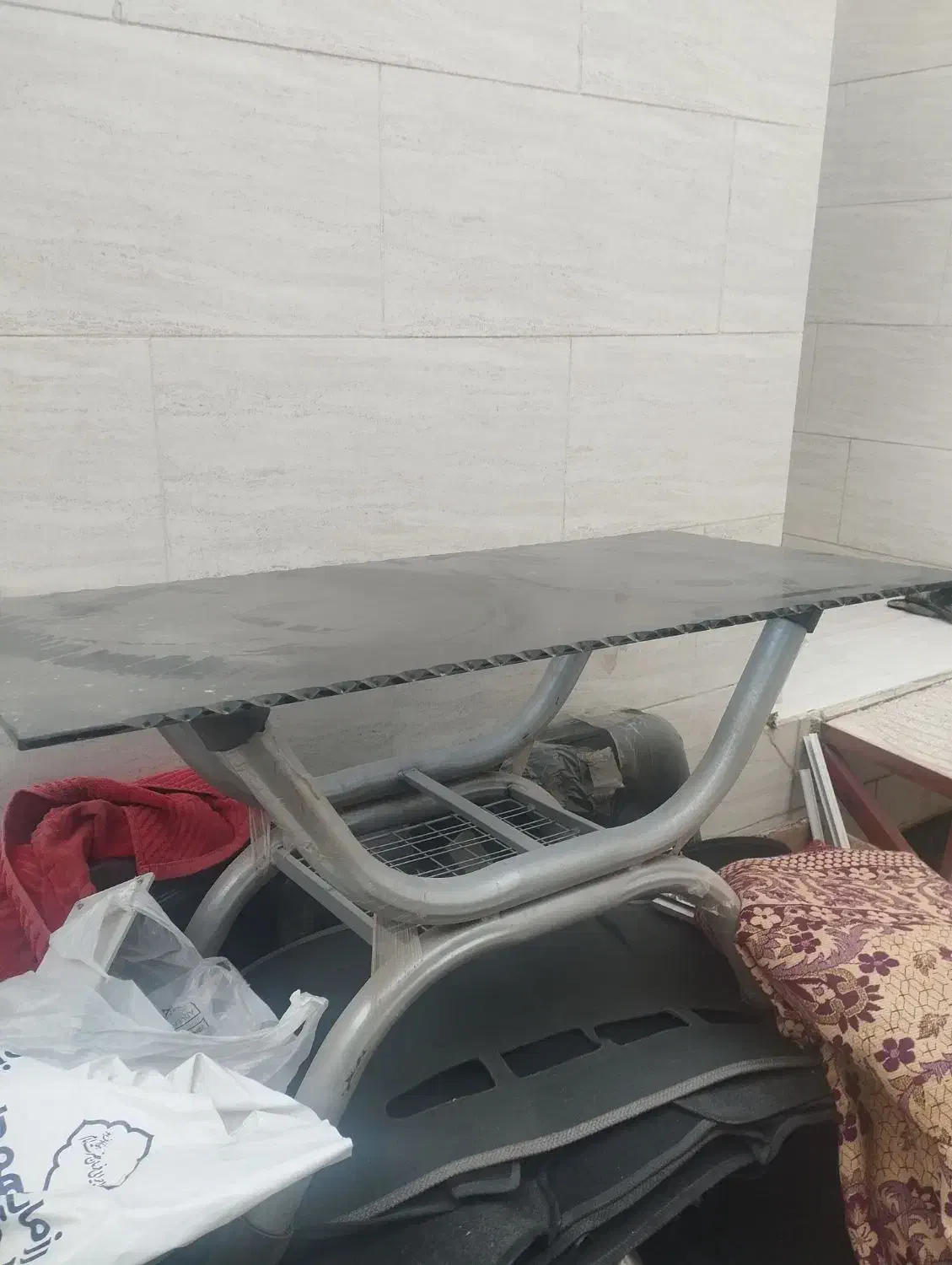 صندلی انتظار|صندلی و نیمکت|یزد, |دیوار