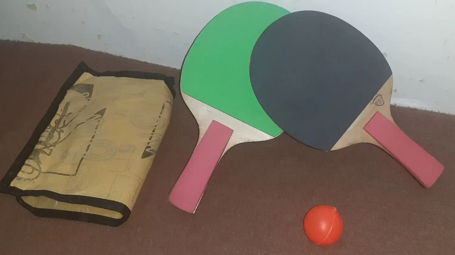 دسته پینگ پُنگ|ورزش‌های توپی|سردشت, |دیوار