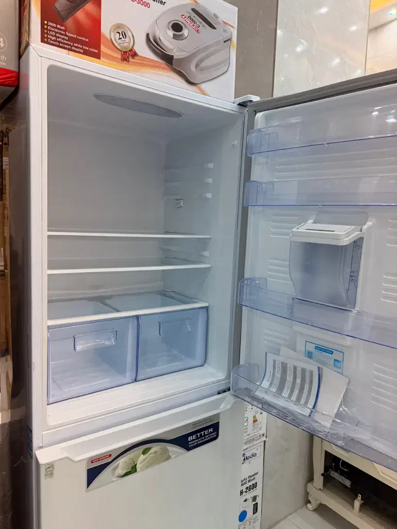 یخچال فریزر کمبی ۲۲ فوت تکنو|یخچال و فریزر|کرمانشاه, |دیوار