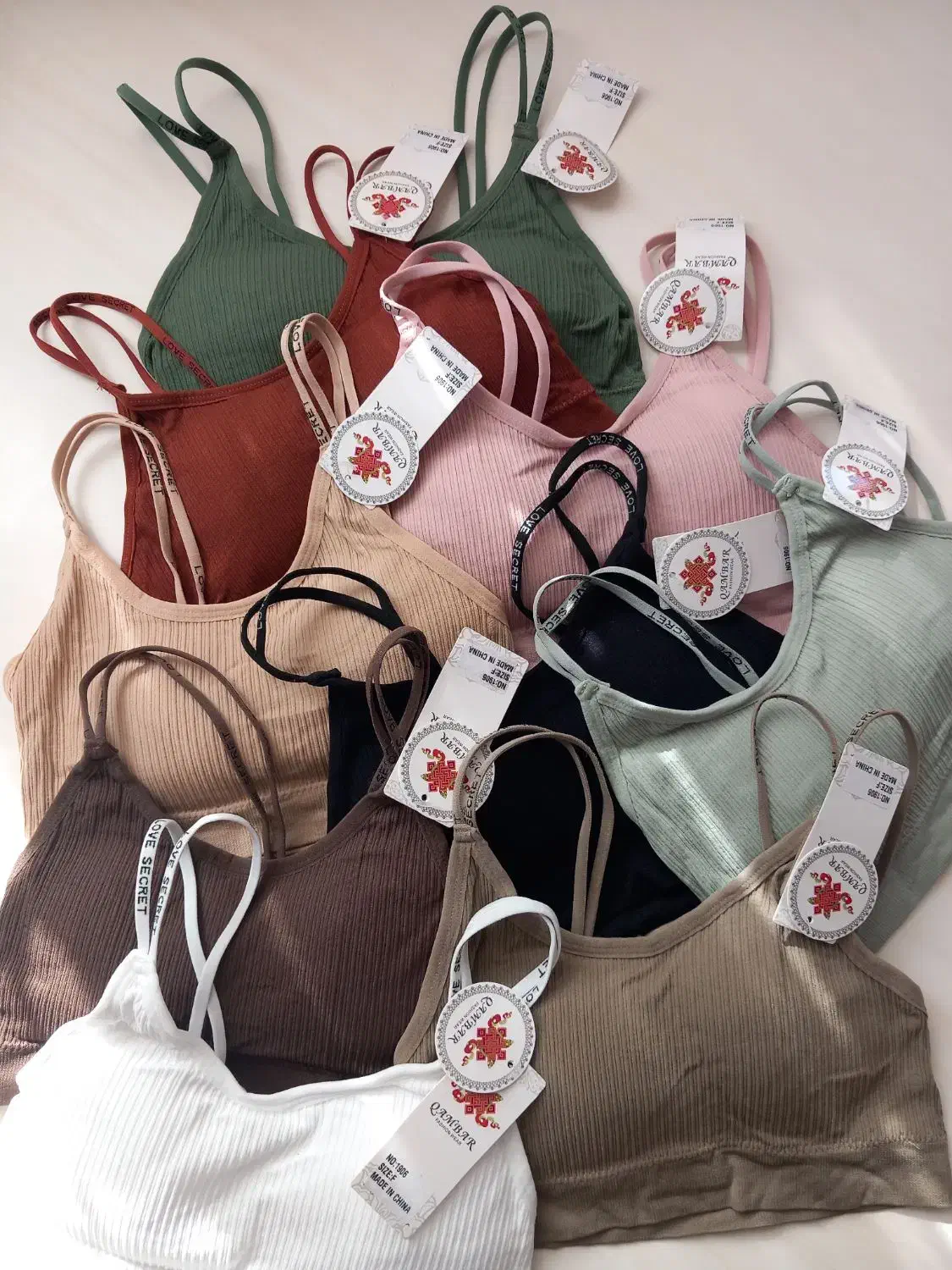 نیمتنه و کراپ|لباس|کاشان, پا نخل|دیوار