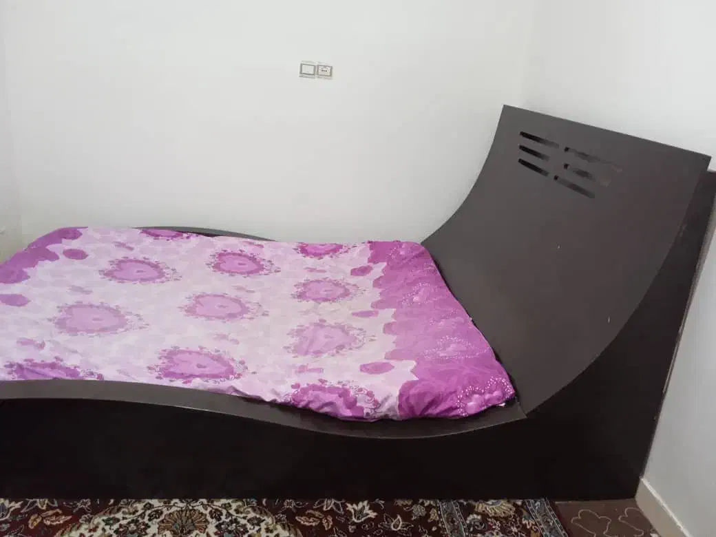 تخت دو نفره|تخت و سرویس خواب|شیراز, کفترک|دیوار