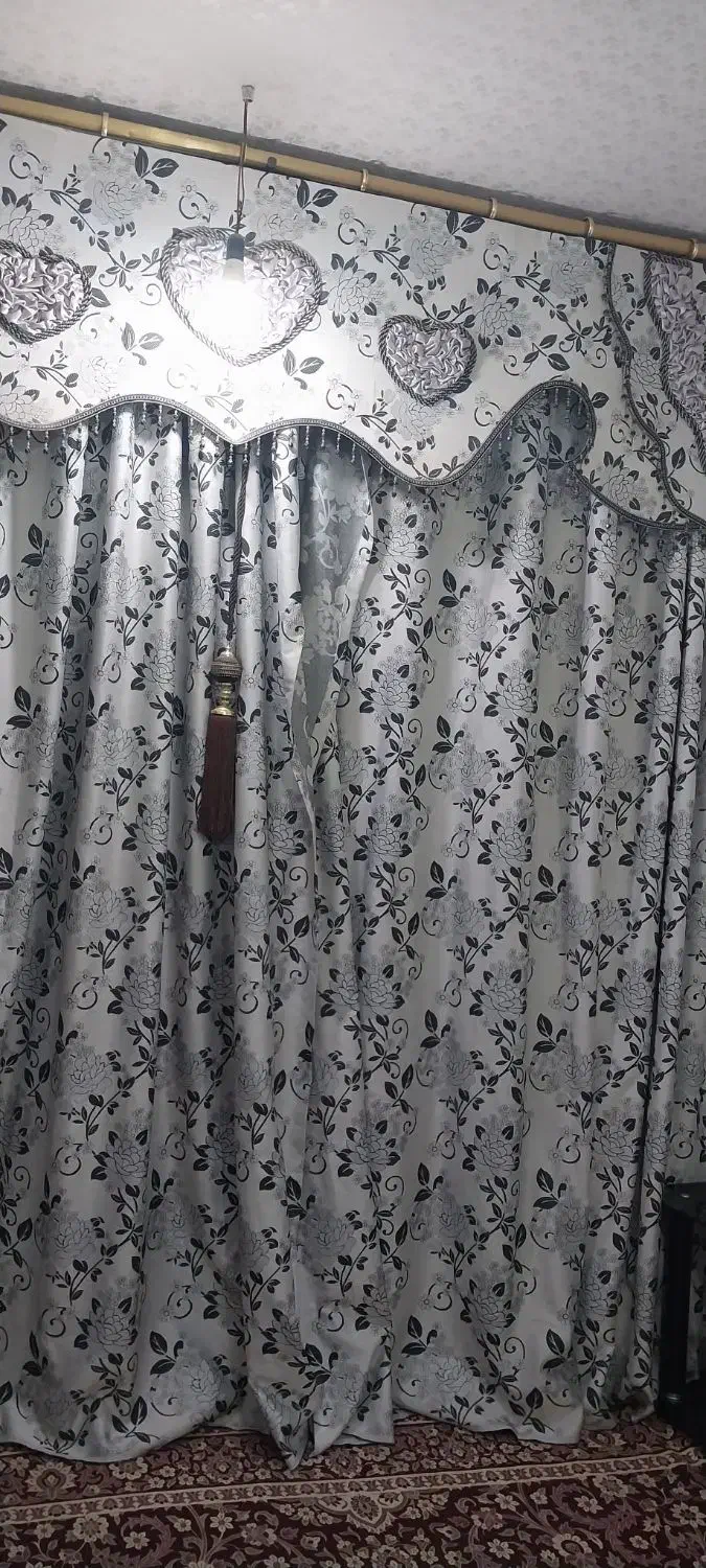 سلام پرده سالم و تمیز ۳متری بفروش میرسد|پرده، رانر، رومیزی|اهواز, پردیس دو|دیوار